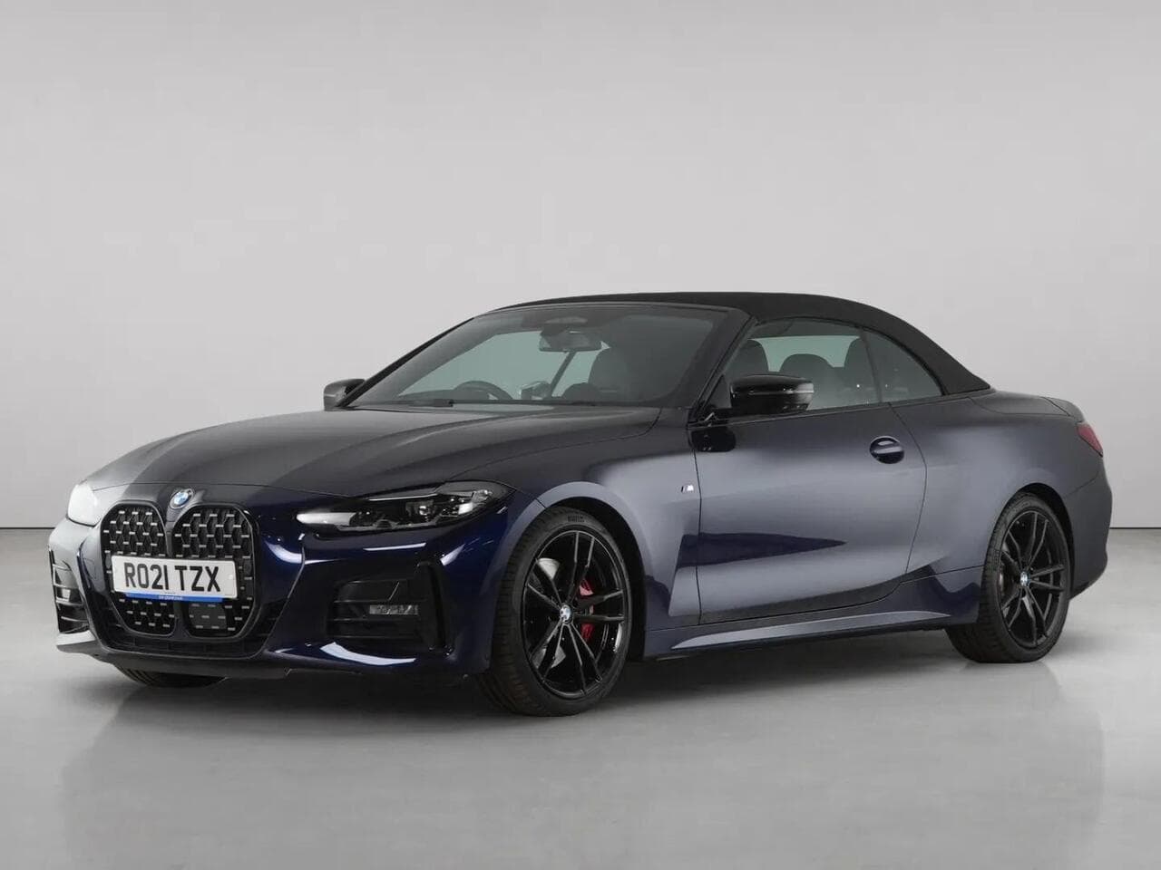 BMW 4 Series thumbnail Front Left