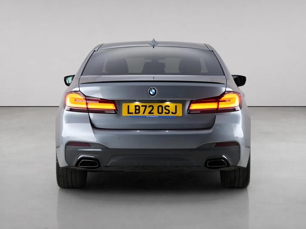 BMW 5 Series thumbnail Rear