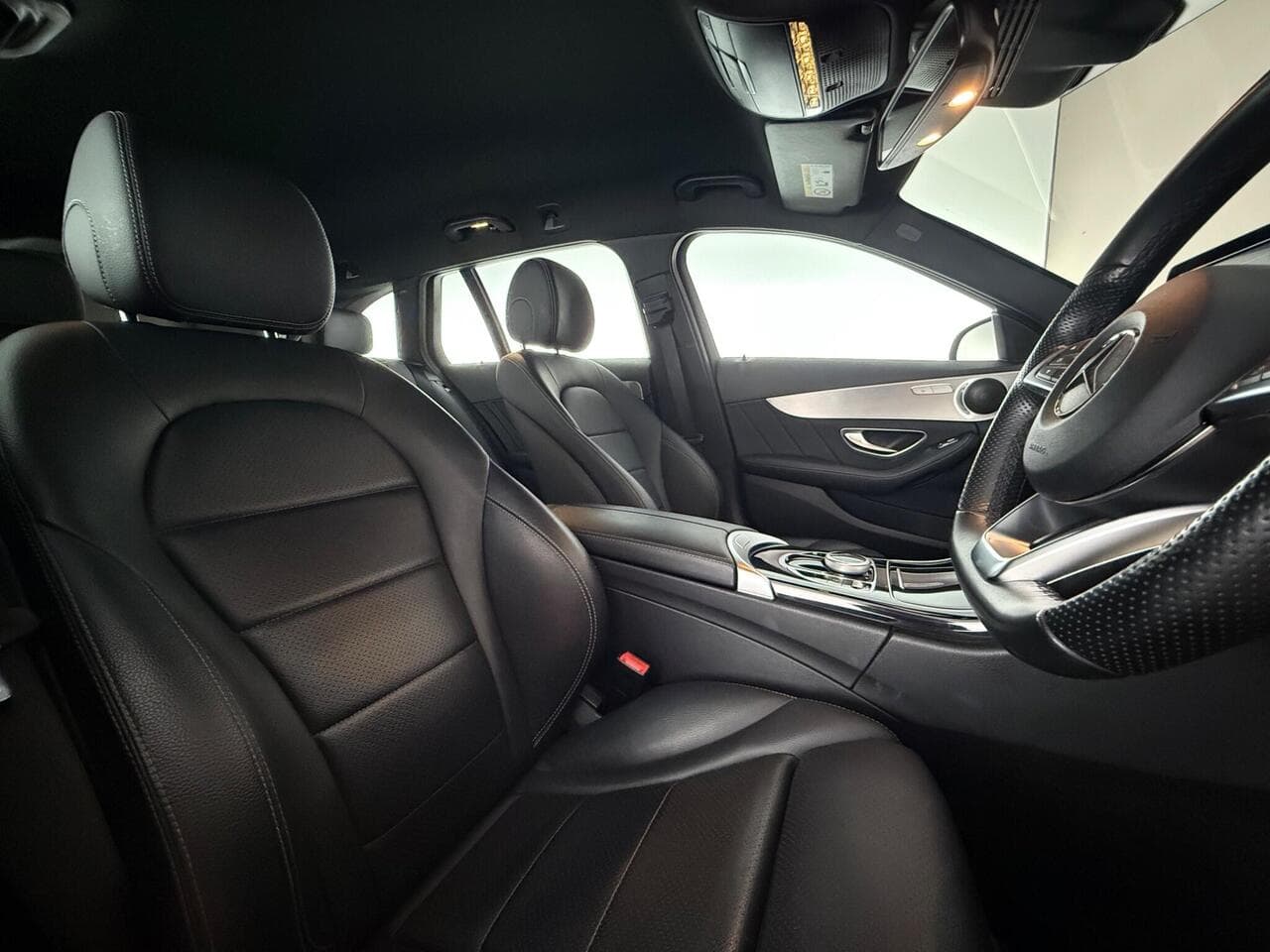 Mercedes-Benz C Class thumbnail Seat Driver