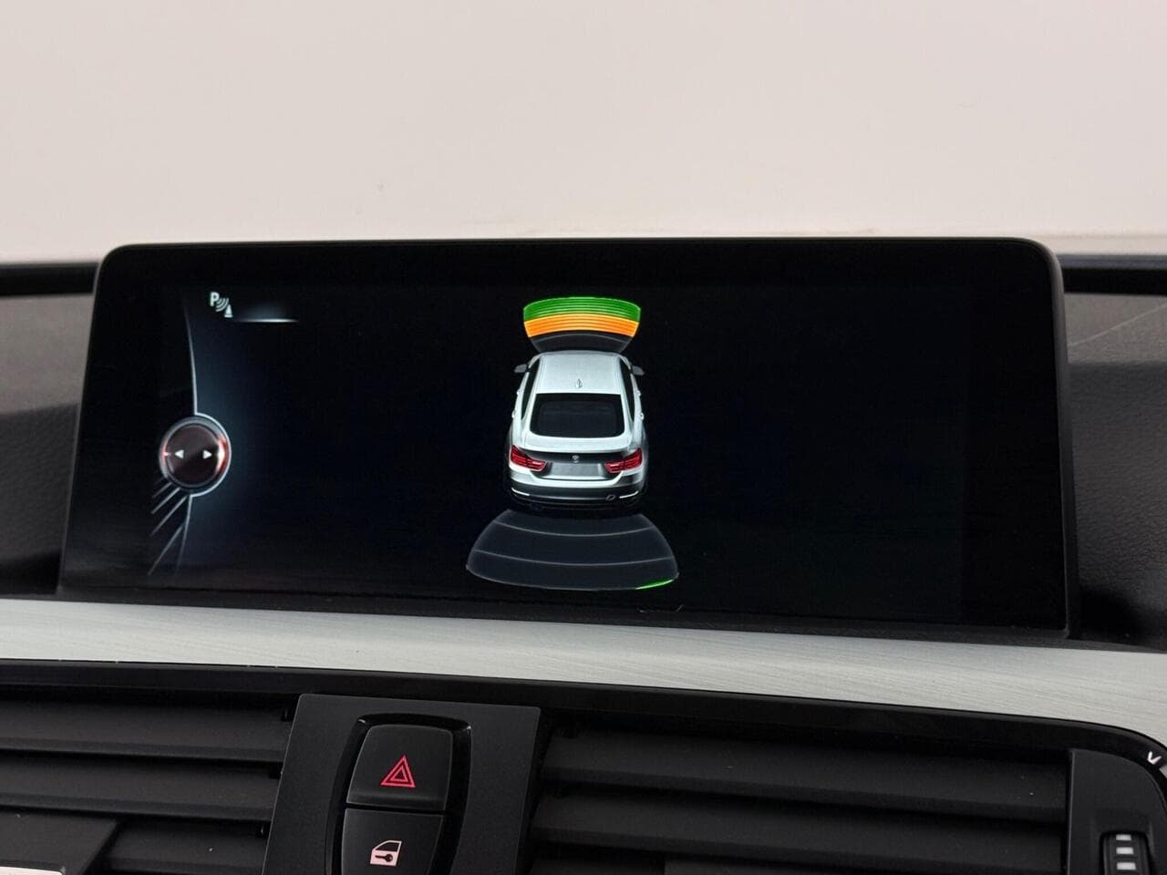 BMW 4 Series Gran Coupe thumbnail Infotainment System