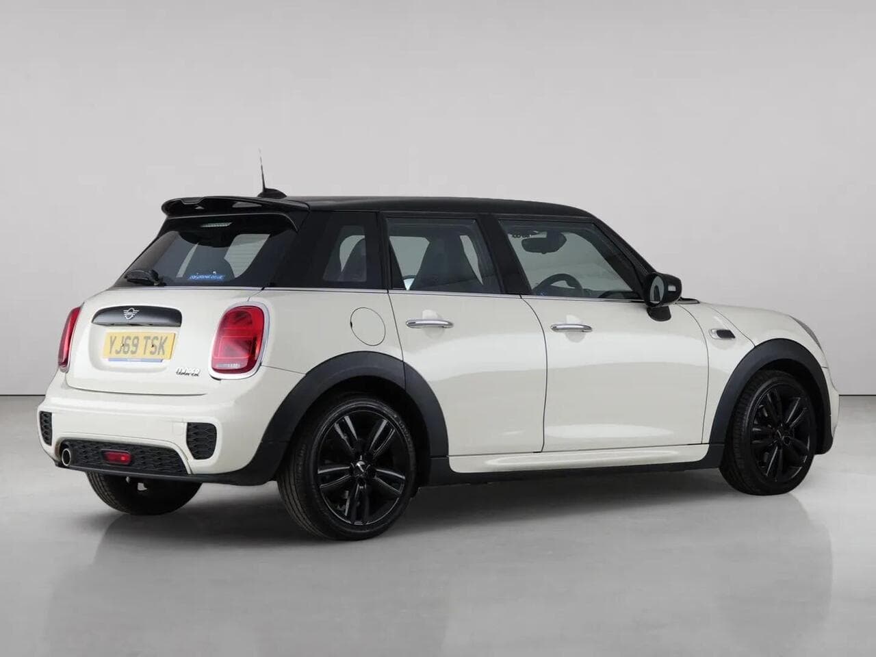 MINI Hatch thumbnail Rear Right