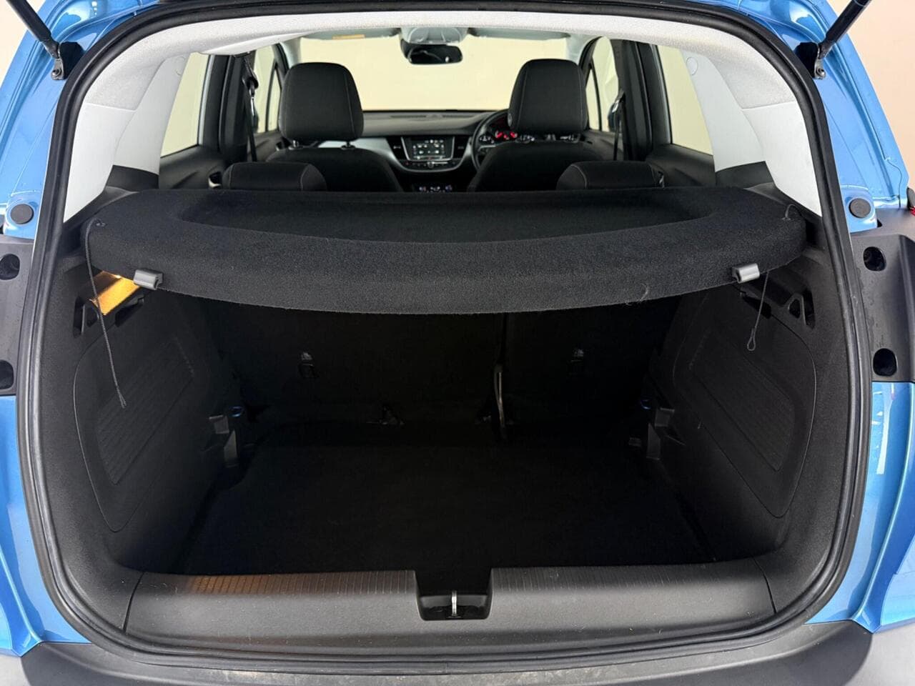 Vauxhall Crossland X thumbnail Boot