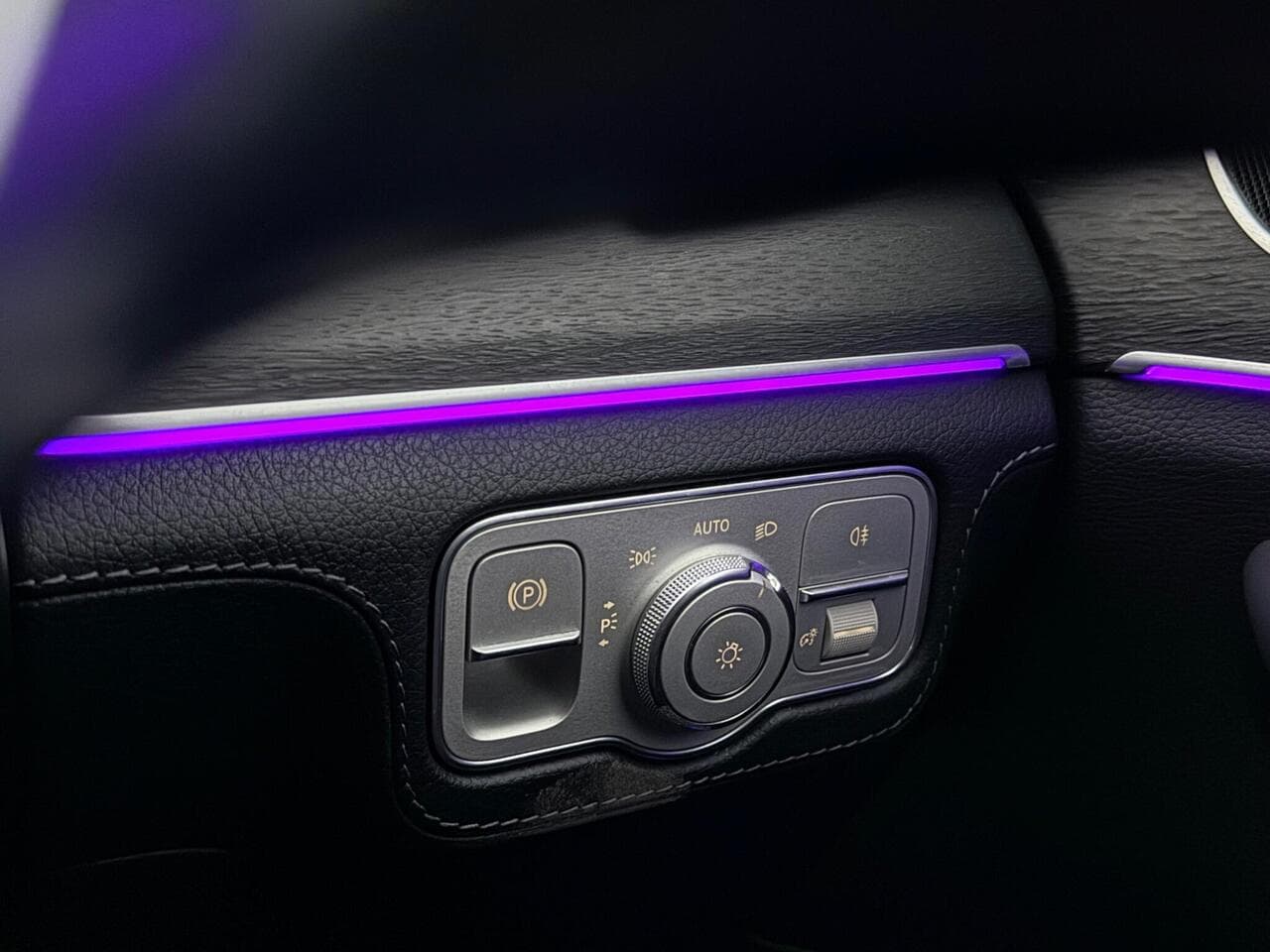 Mercedes-Benz GLE thumbnail Misc Controls