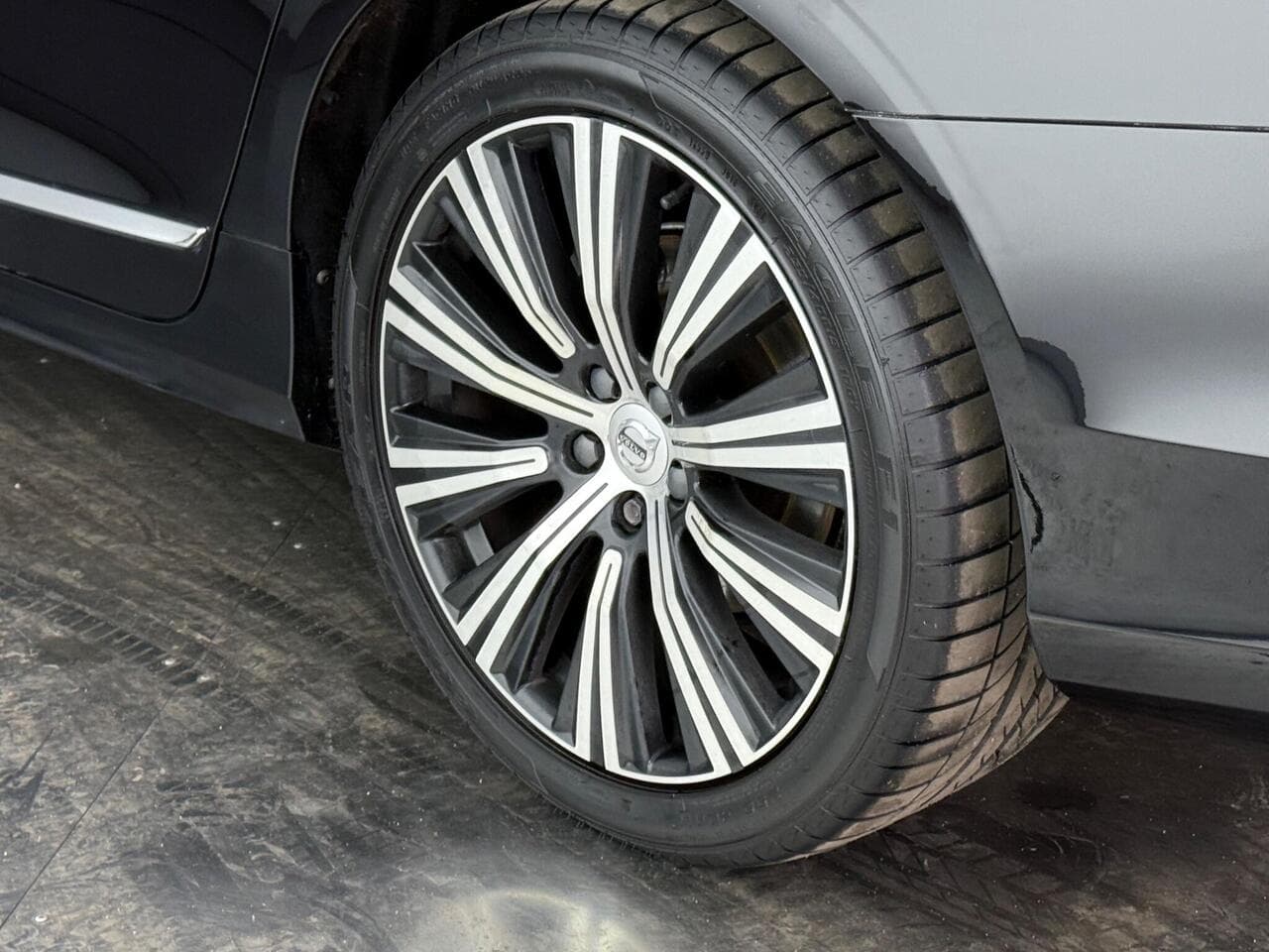Volvo V90 thumbnail Wheel