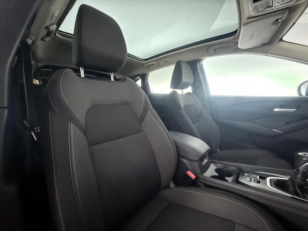 Nissan Qashqai thumbnail Seat Driver