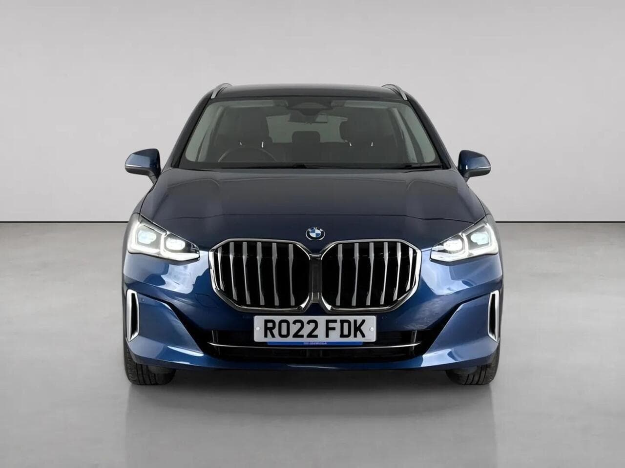 BMW 2 Series Active Tourer thumbnail Front