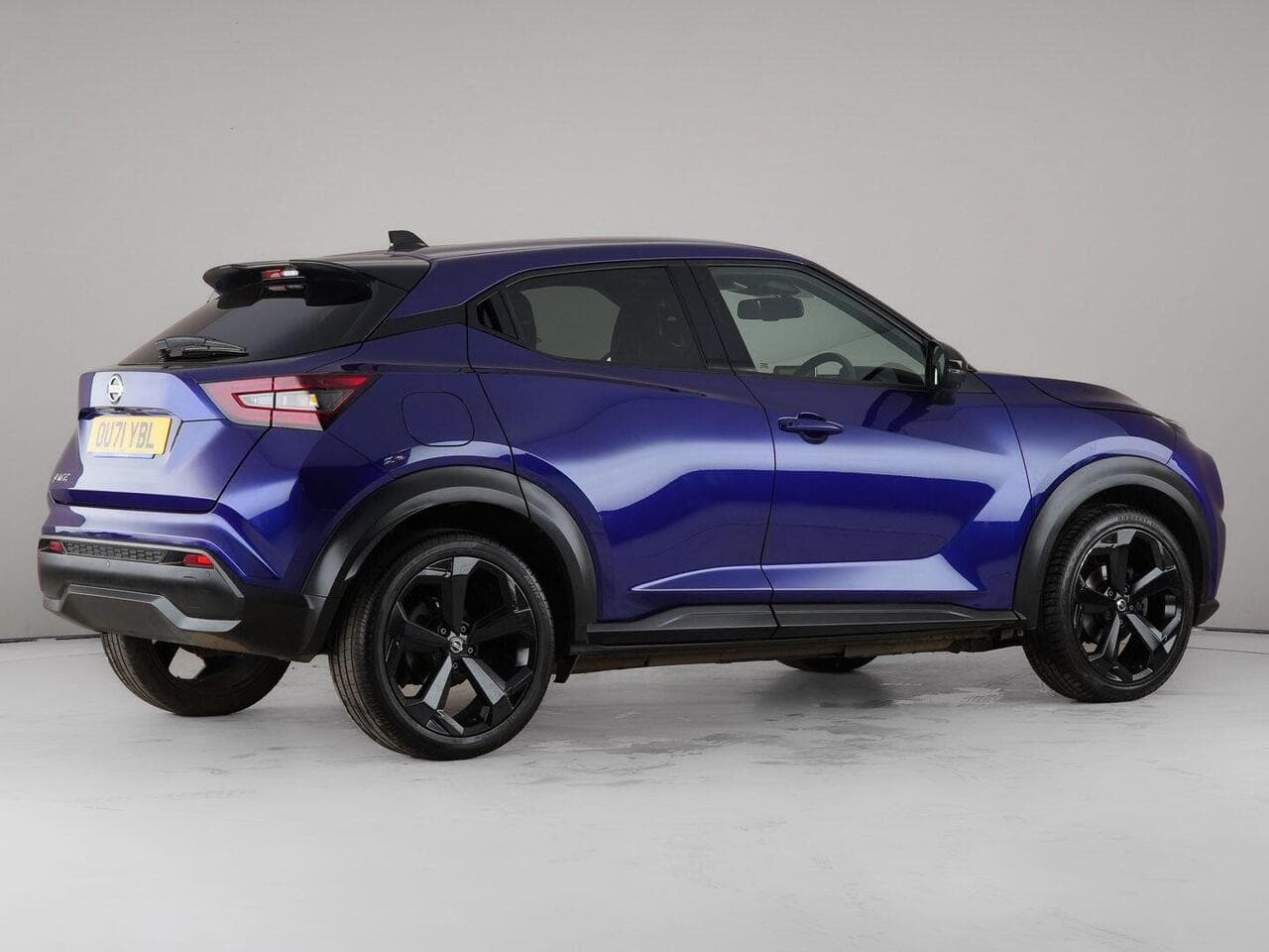 Nissan Juke thumbnail Side Right