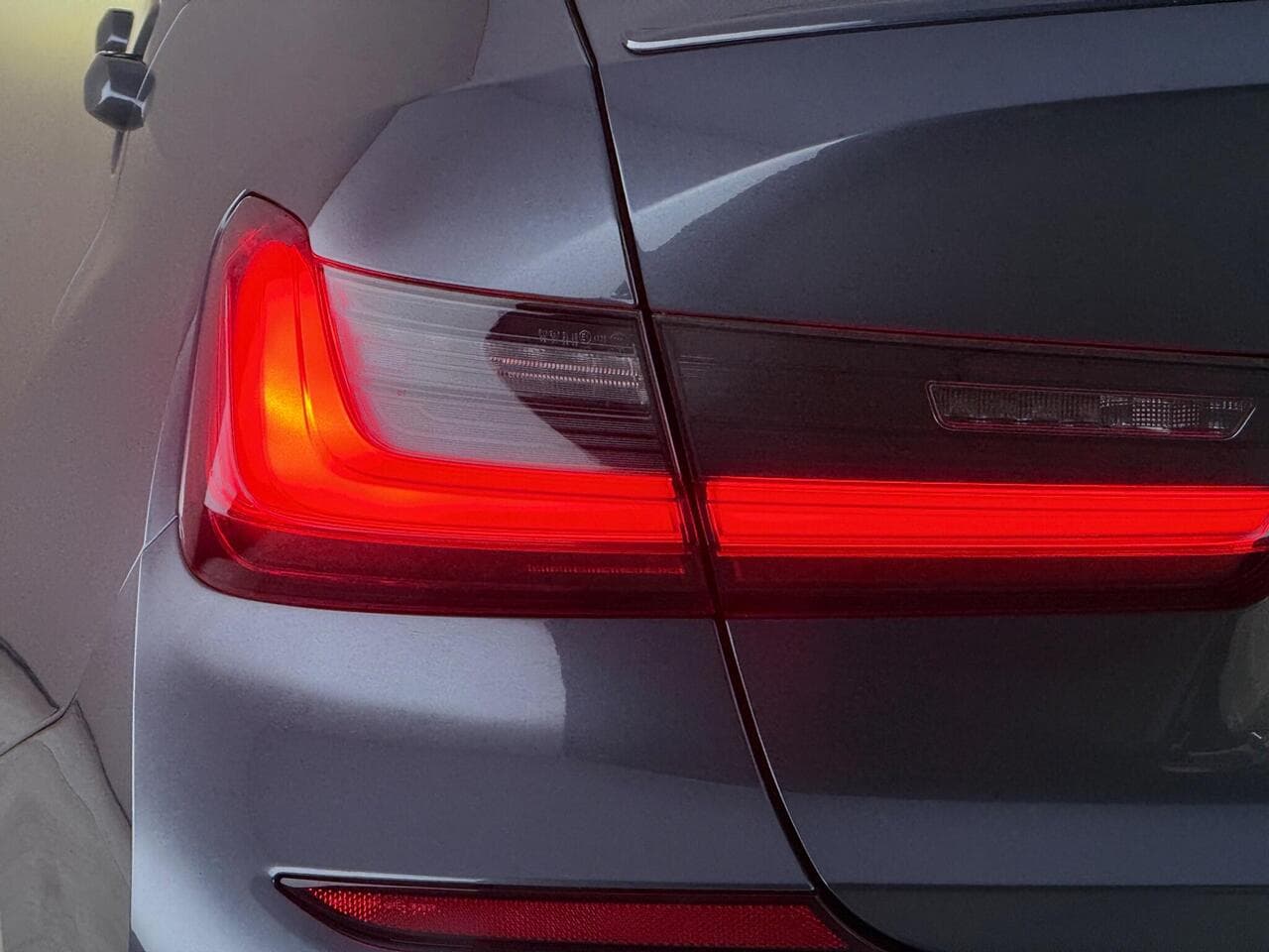 BMW 3 Series thumbnail Lights Rear