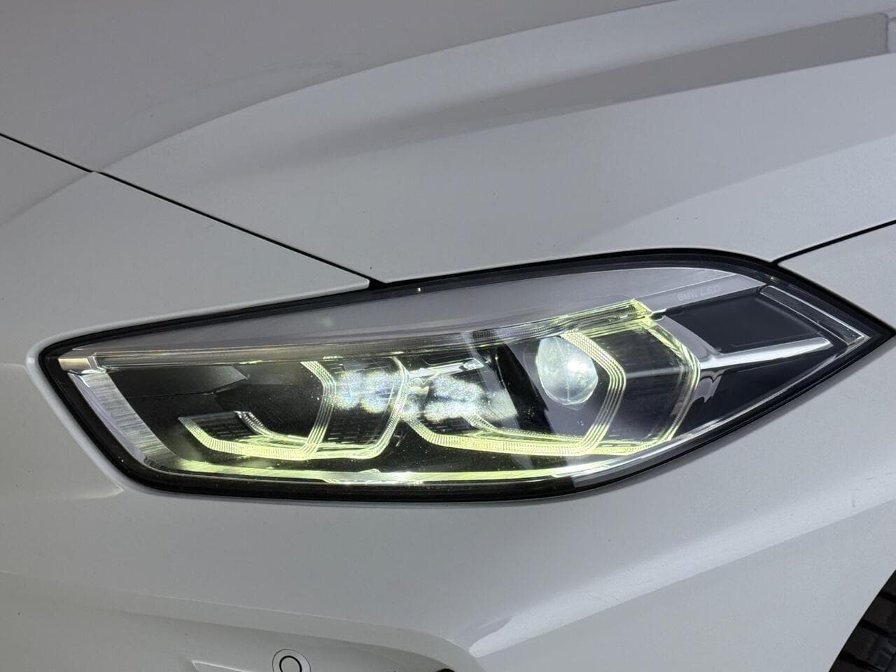 BMW 1 Series thumbnail Lights Front
