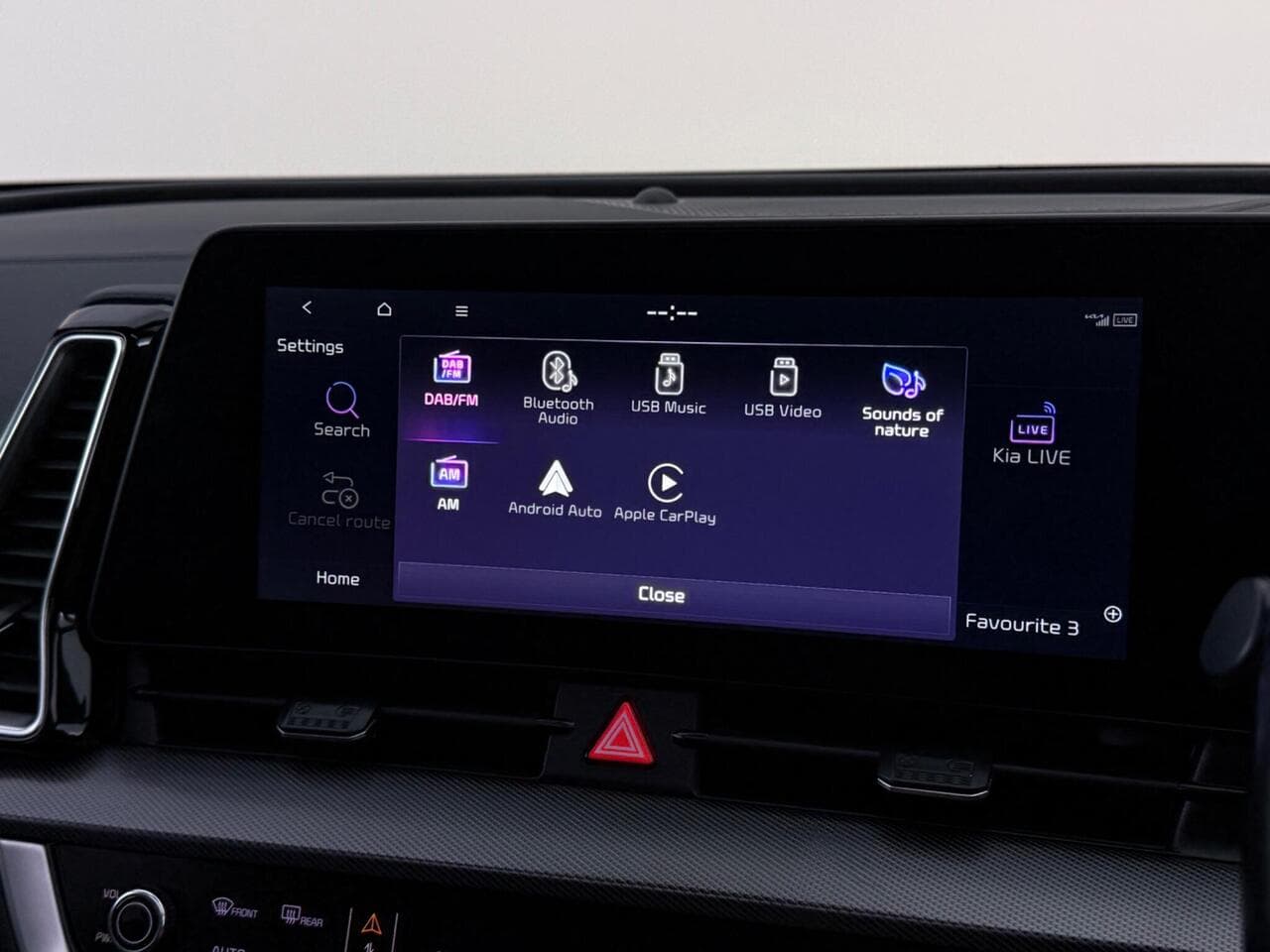 Kia Sportage thumbnail Infotainment System