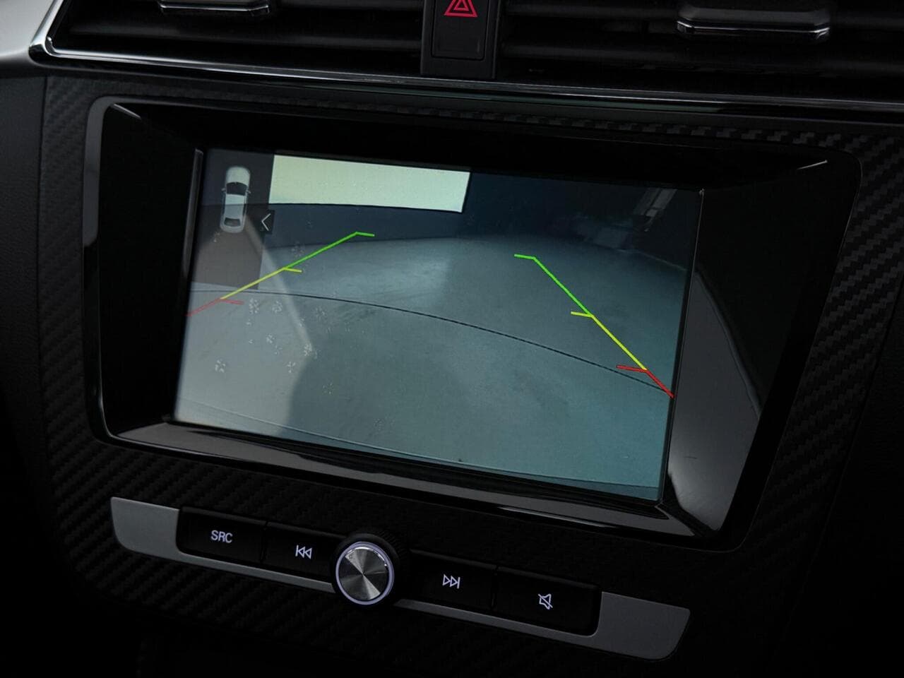MG MG ZS thumbnail Infotainment System
