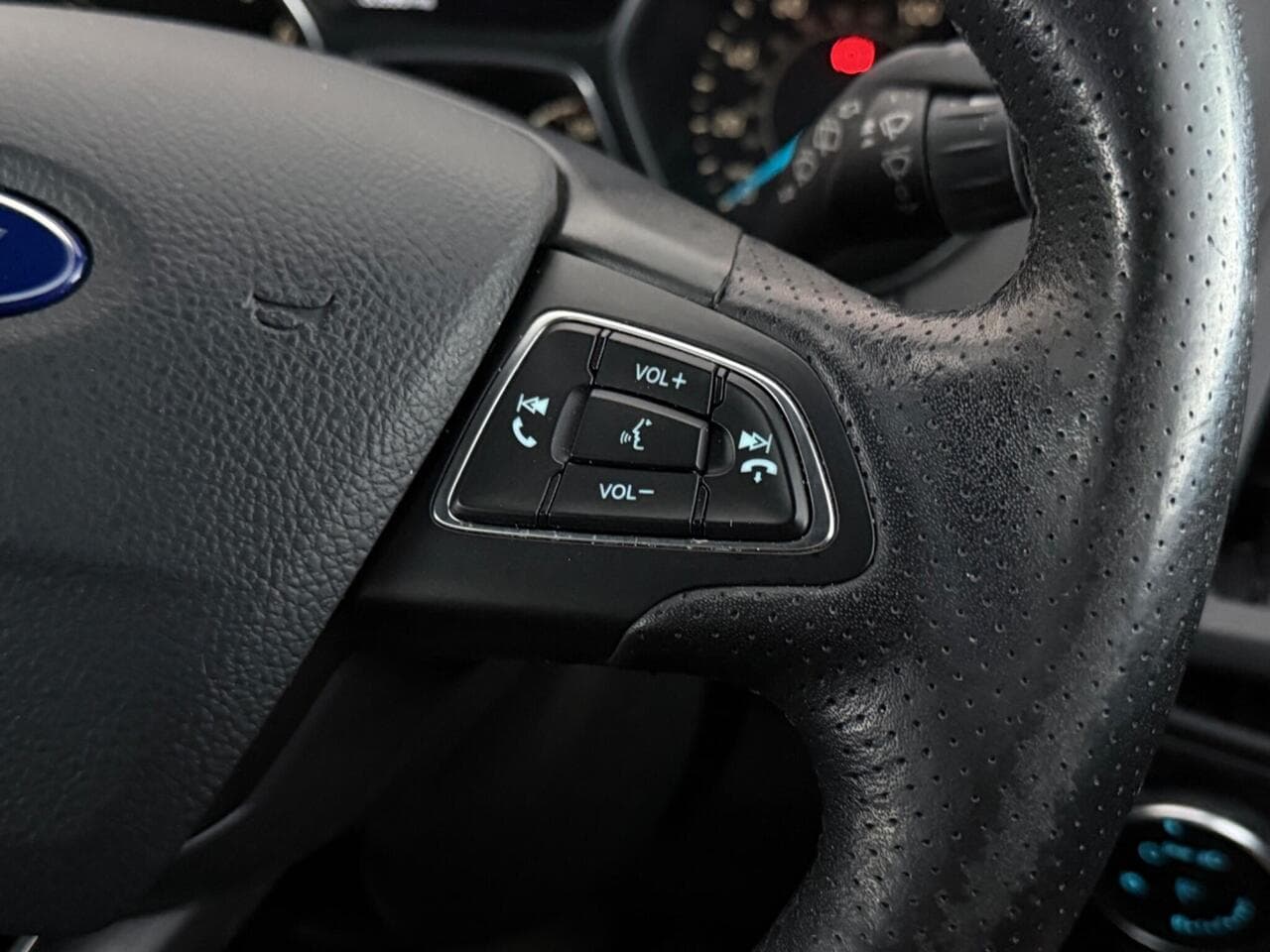 Ford Focus thumbnail Misc Controls