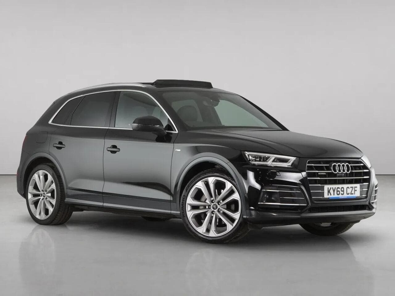 Audi Q5 - Audi Q5 2.0 TFSIe 55 Vorsprung Competition SUV 5dr Petrol Plug-in Hybrid S Tronic quattro Euro 6 (s/s) 14.1kWh (367 ps)