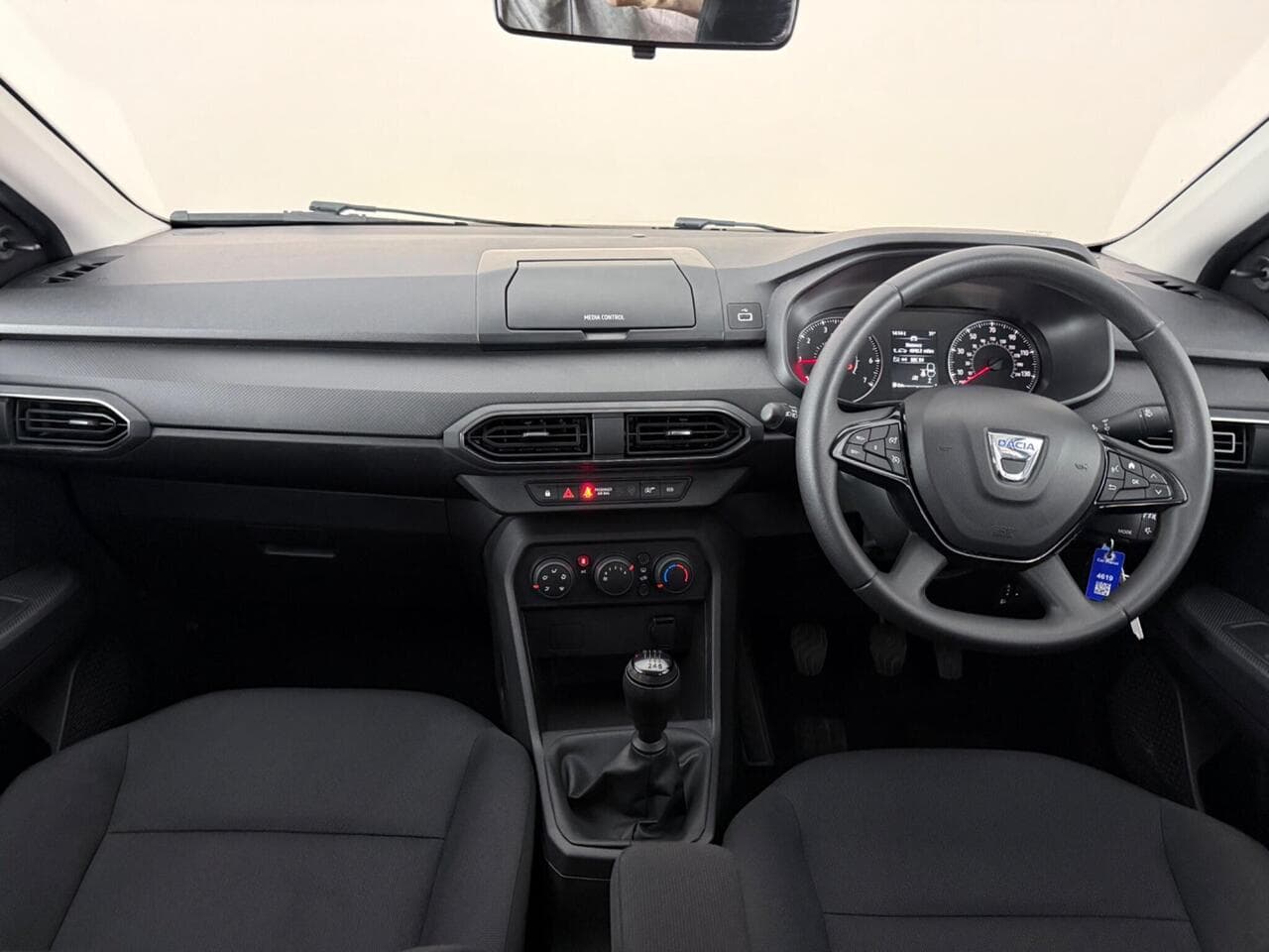 Dacia Sandero thumbnail Interior Front