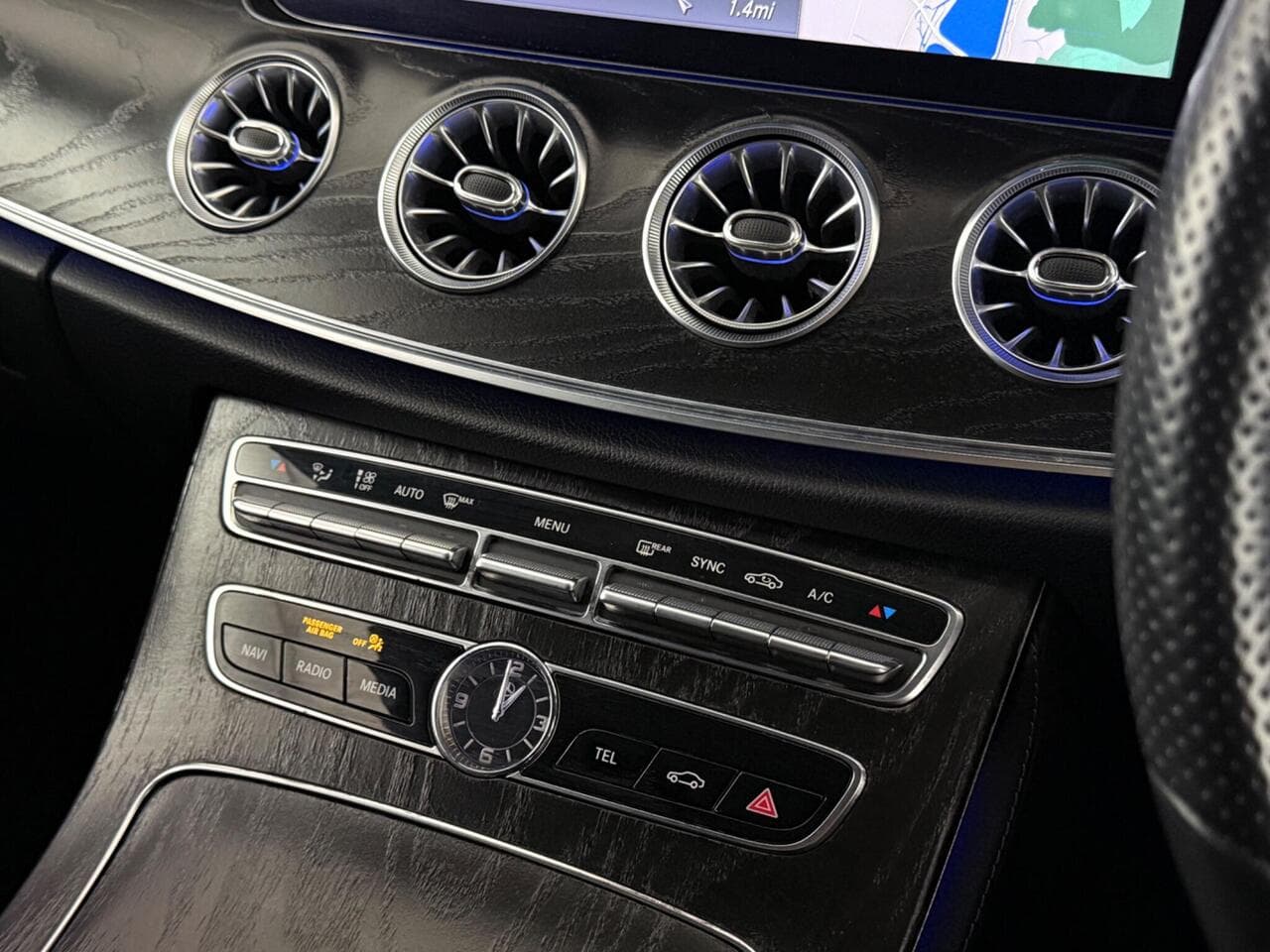 Mercedes-Benz E Class thumbnail Misc Controls