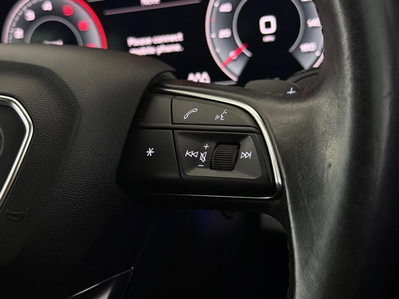 Audi Q7 thumbnail Misc Controls