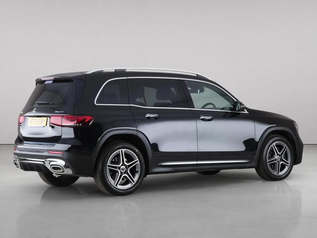 Mercedes-Benz GLB thumbnail Side Right