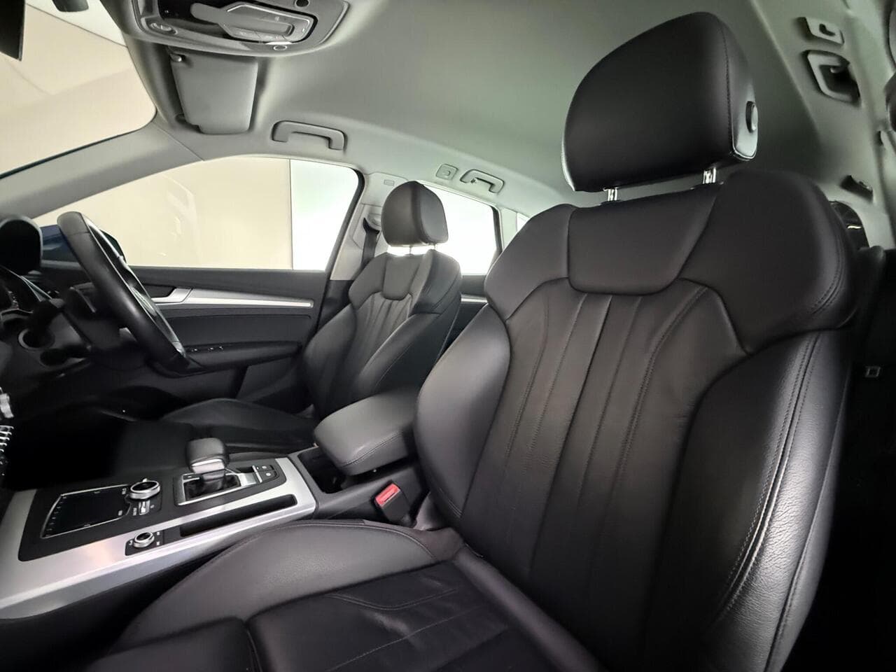 Audi Q5 thumbnail Seat Front Passenger