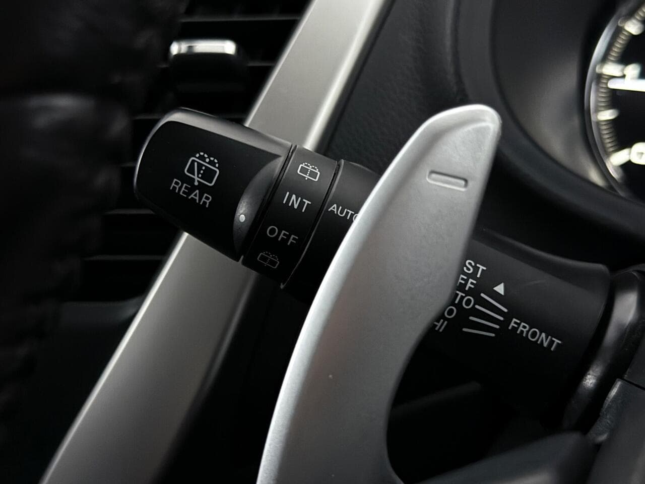Mitsubishi Shogun Sport thumbnail Misc Controls