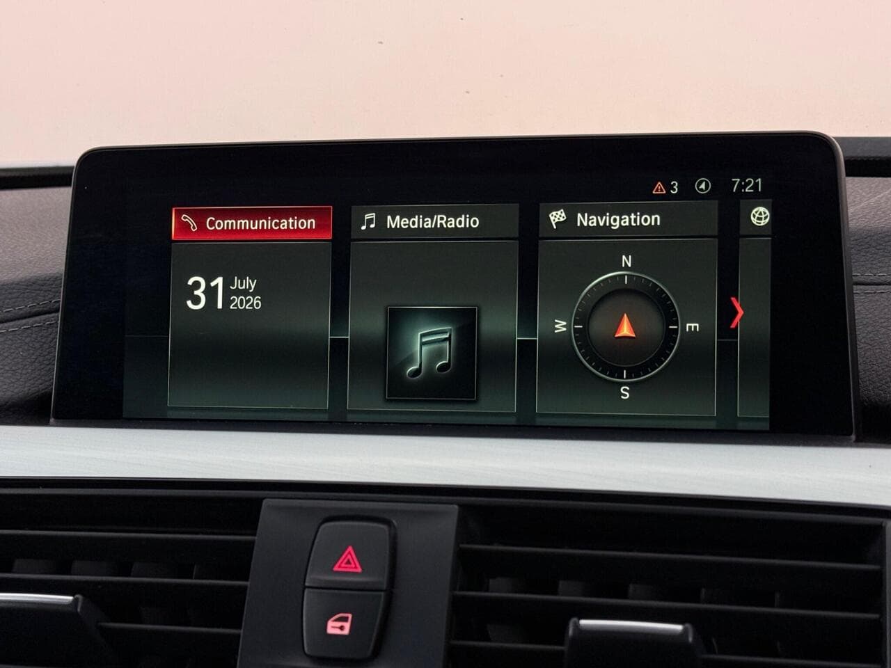 BMW 4 Series thumbnail Infotainment System