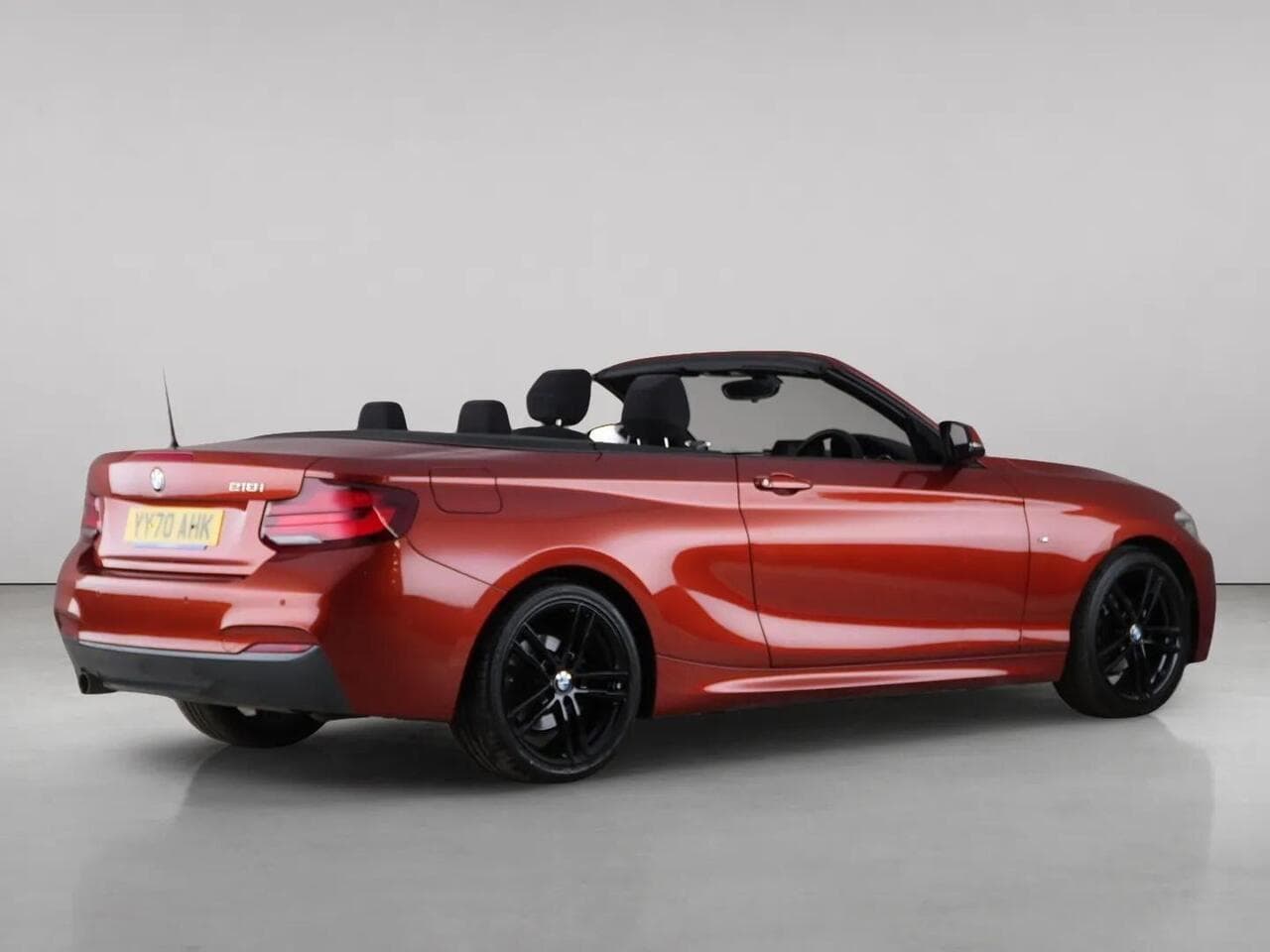 BMW 2 Series thumbnail Rear Right