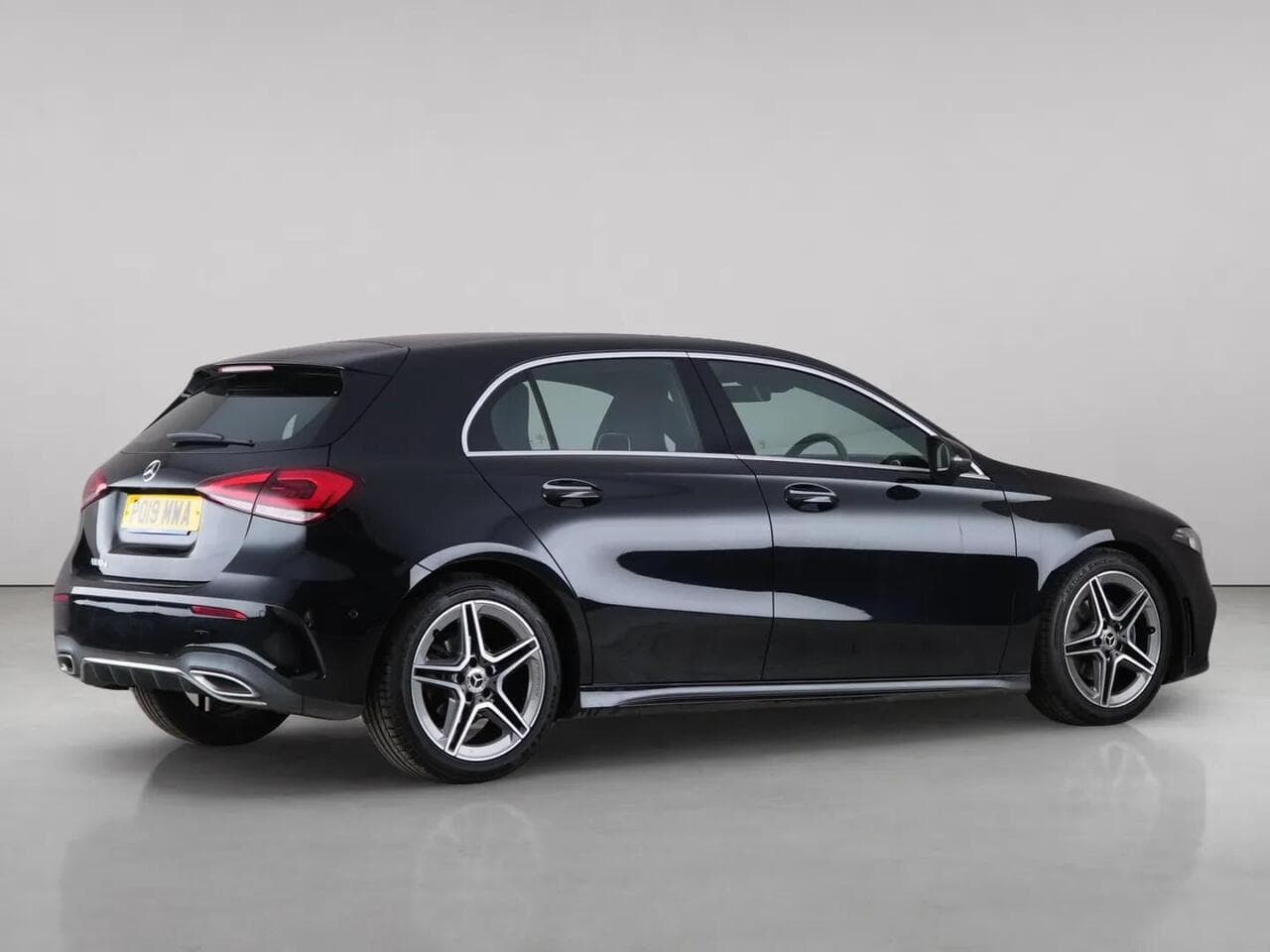 Mercedes-Benz A Class thumbnail Side Right