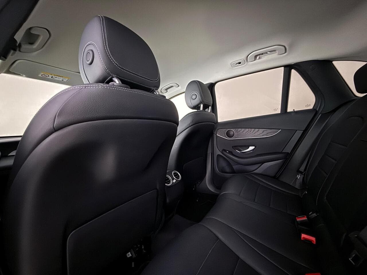 Mercedes-Benz GLC thumbnail Seats Rear
