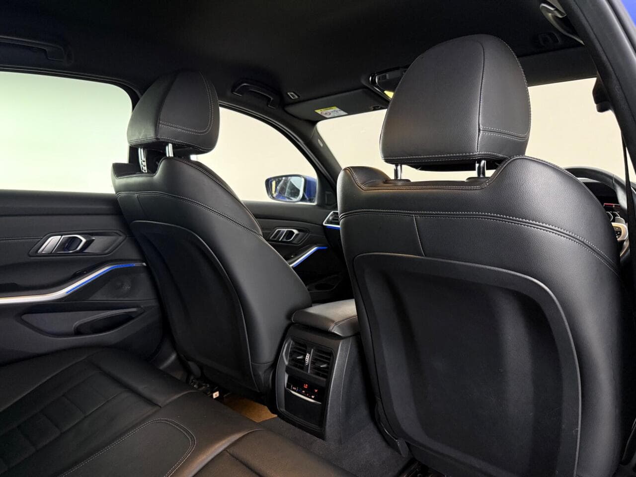 BMW 3 Series thumbnail Seats Rear