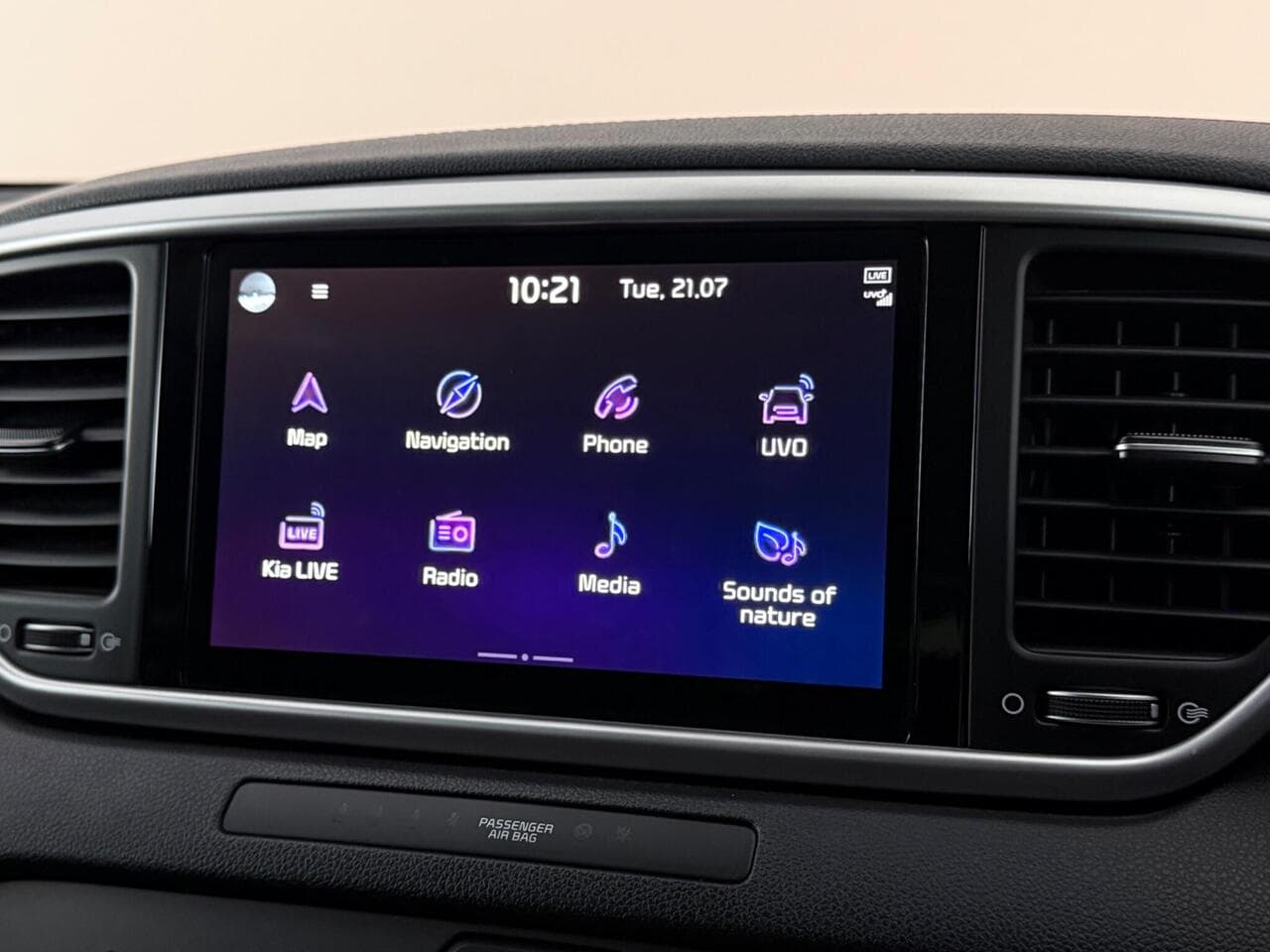 Kia Sportage thumbnail Infotainment System