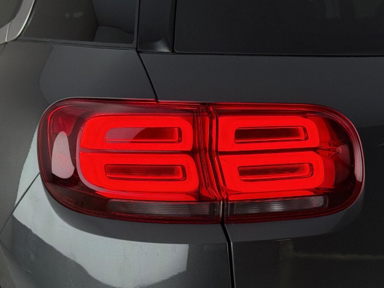 Citroen C5 Aircross thumbnail Lights Rear
