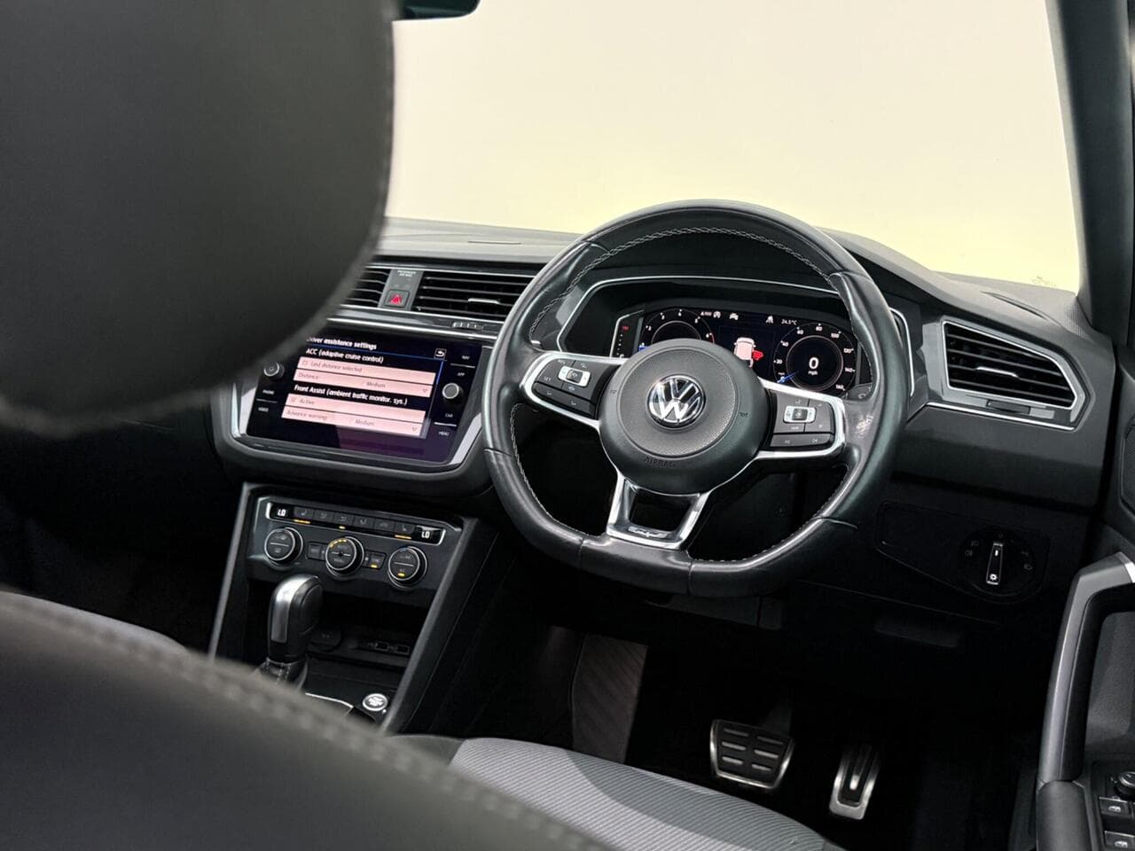 Volkswagen Tiguan thumbnail Inconclusive