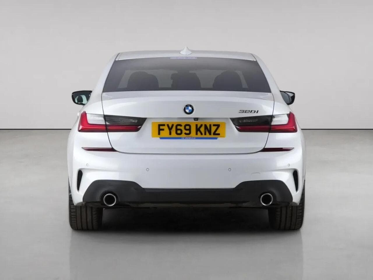 BMW 3 Series thumbnail Rear