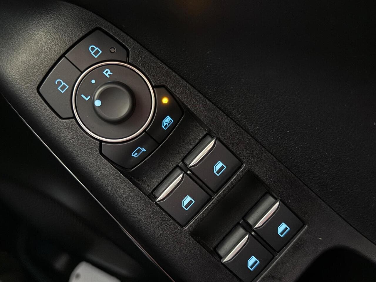 Ford Puma thumbnail Misc Controls