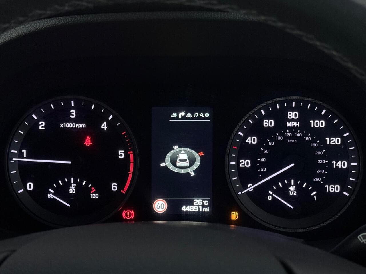 Hyundai TUCSON thumbnail Driver Instruments