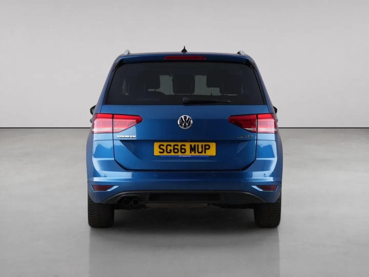Volkswagen Touran thumbnail Rear