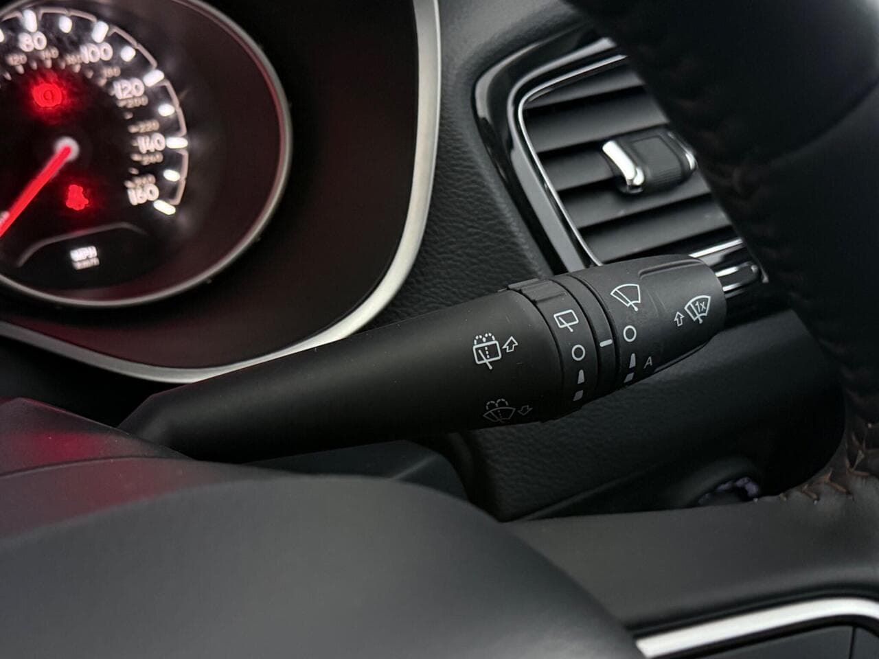 Jeep Compass thumbnail Misc Controls