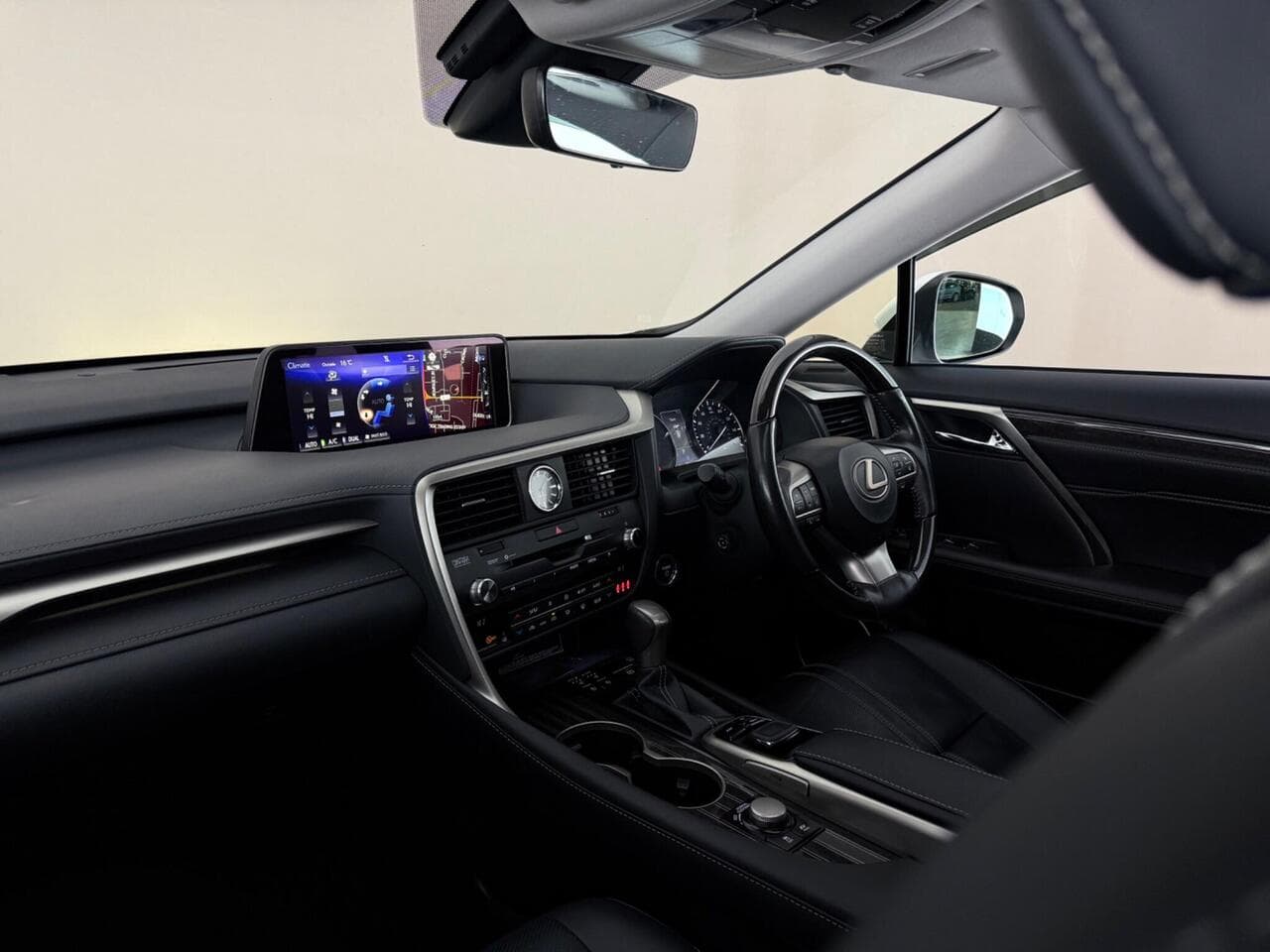Lexus RX thumbnail Interior Front