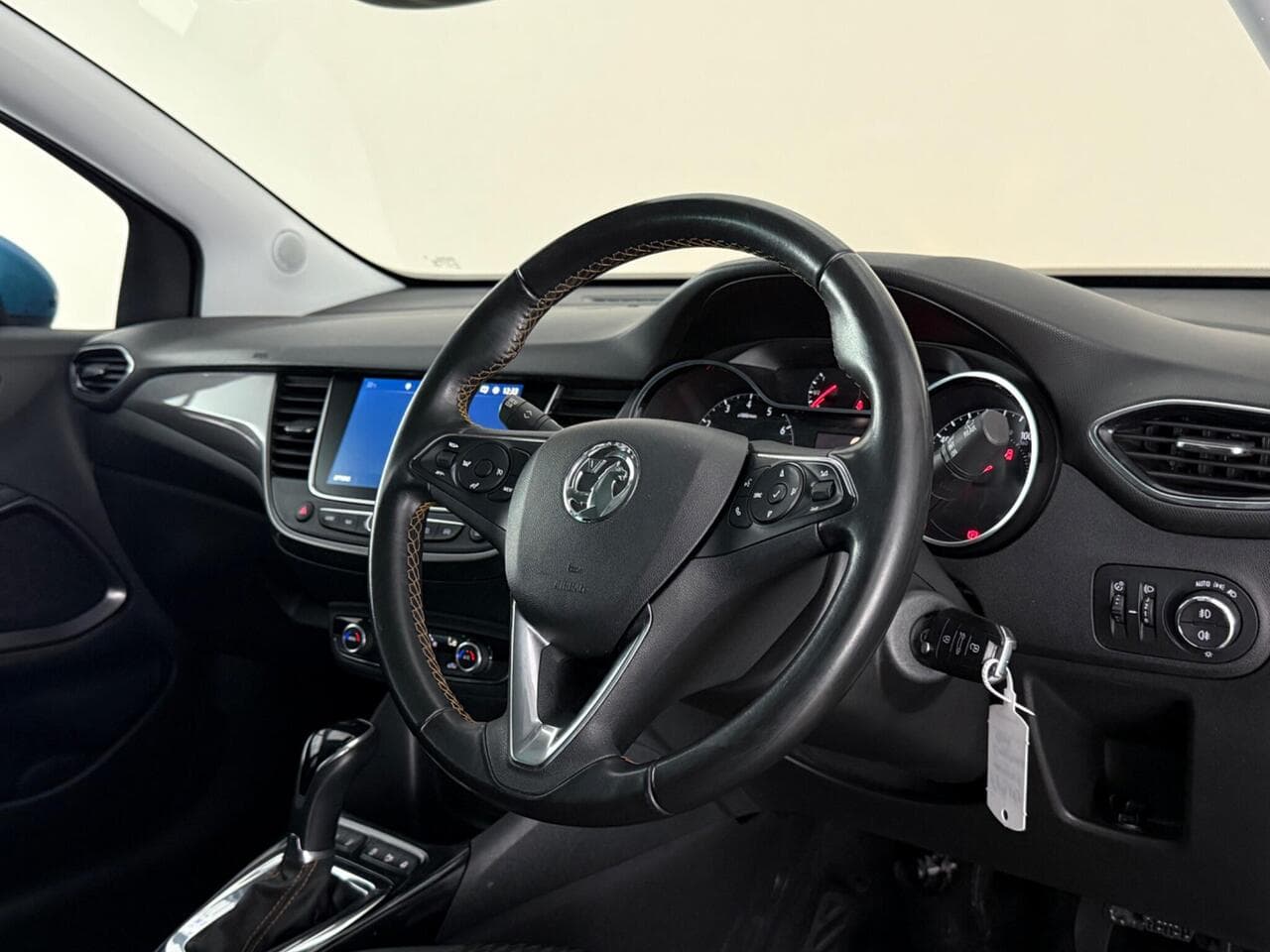 Vauxhall Crossland X thumbnail Interior Front