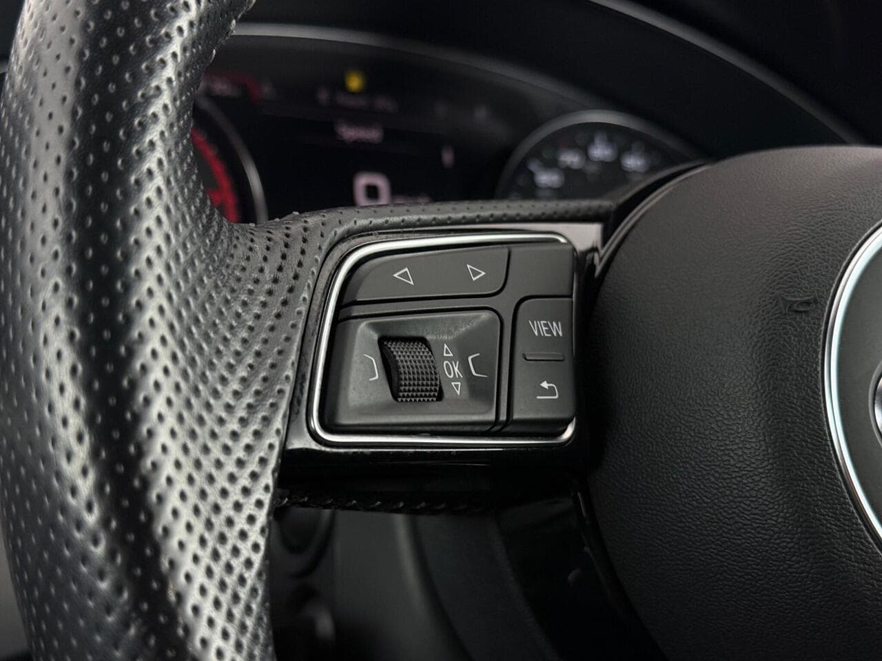 Audi A5 thumbnail Misc Controls
