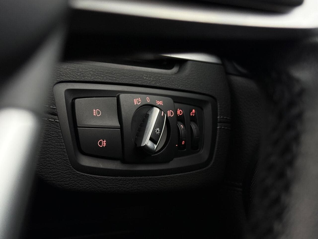 BMW X1 thumbnail Misc Controls