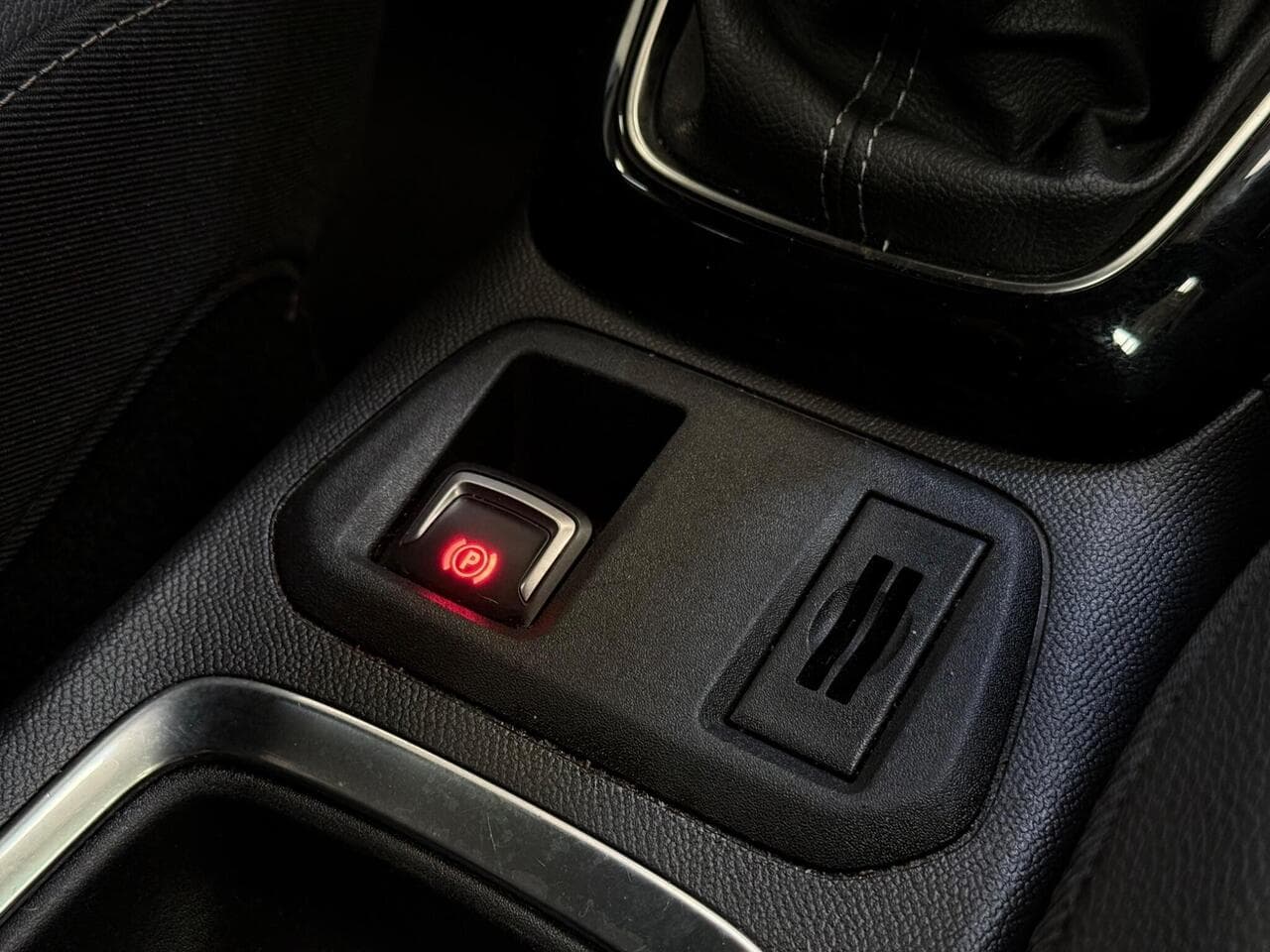 Vauxhall Corsa thumbnail Misc Controls