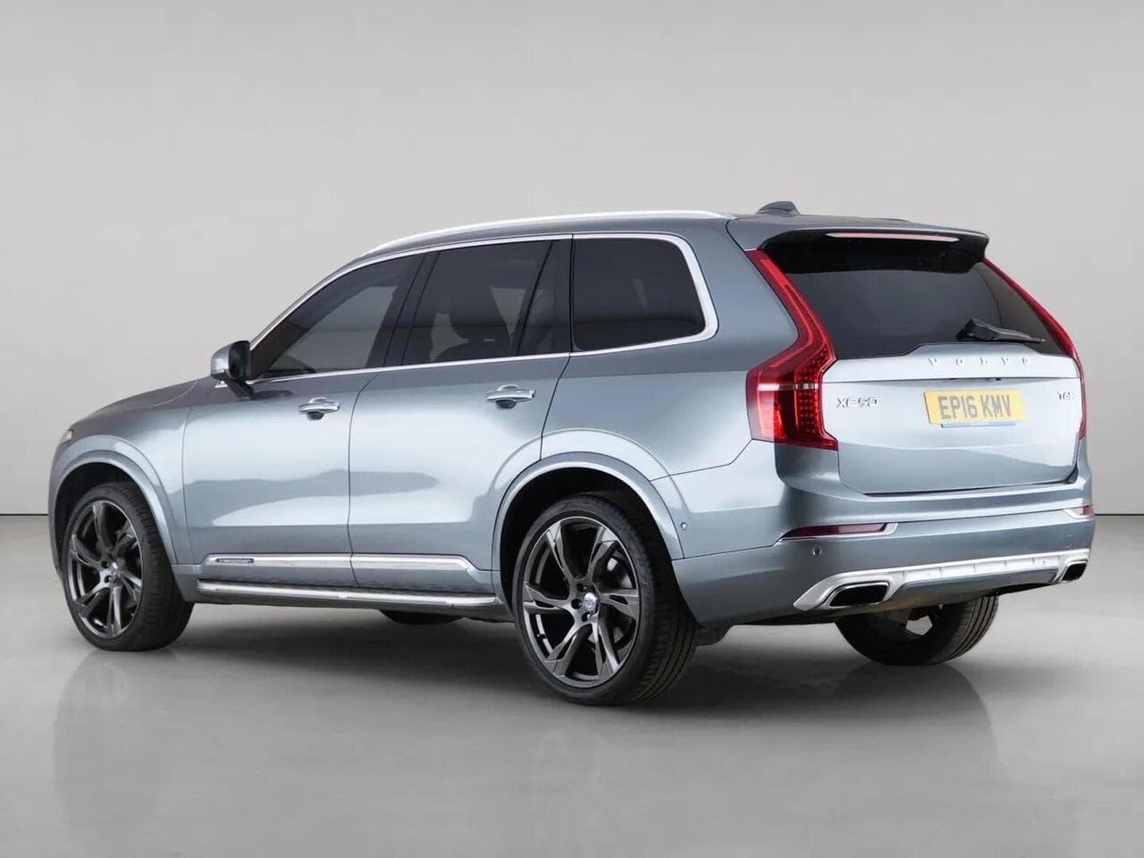Volvo XC90 thumbnail Rear Left