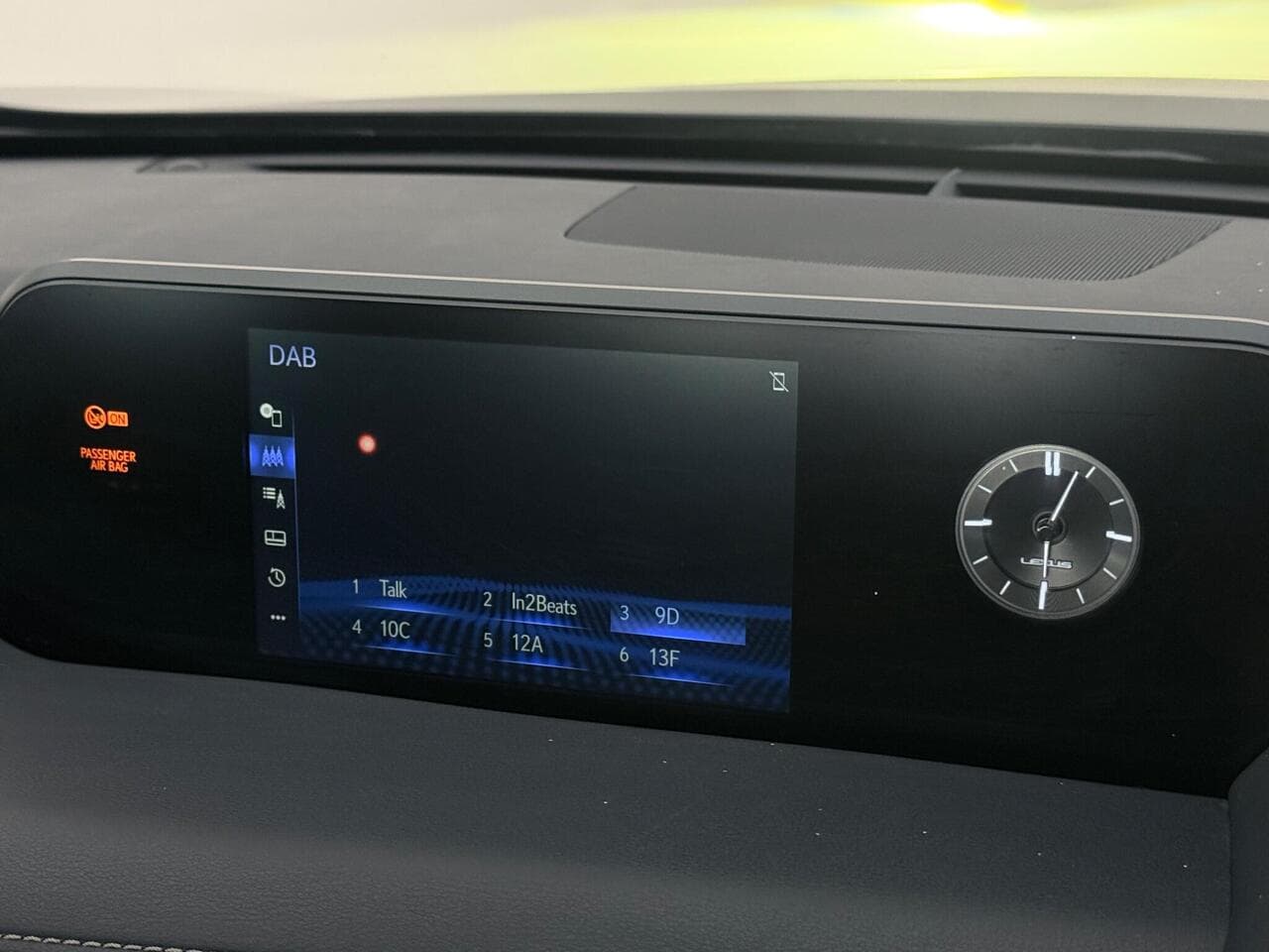 Lexus UX thumbnail Infotainment System