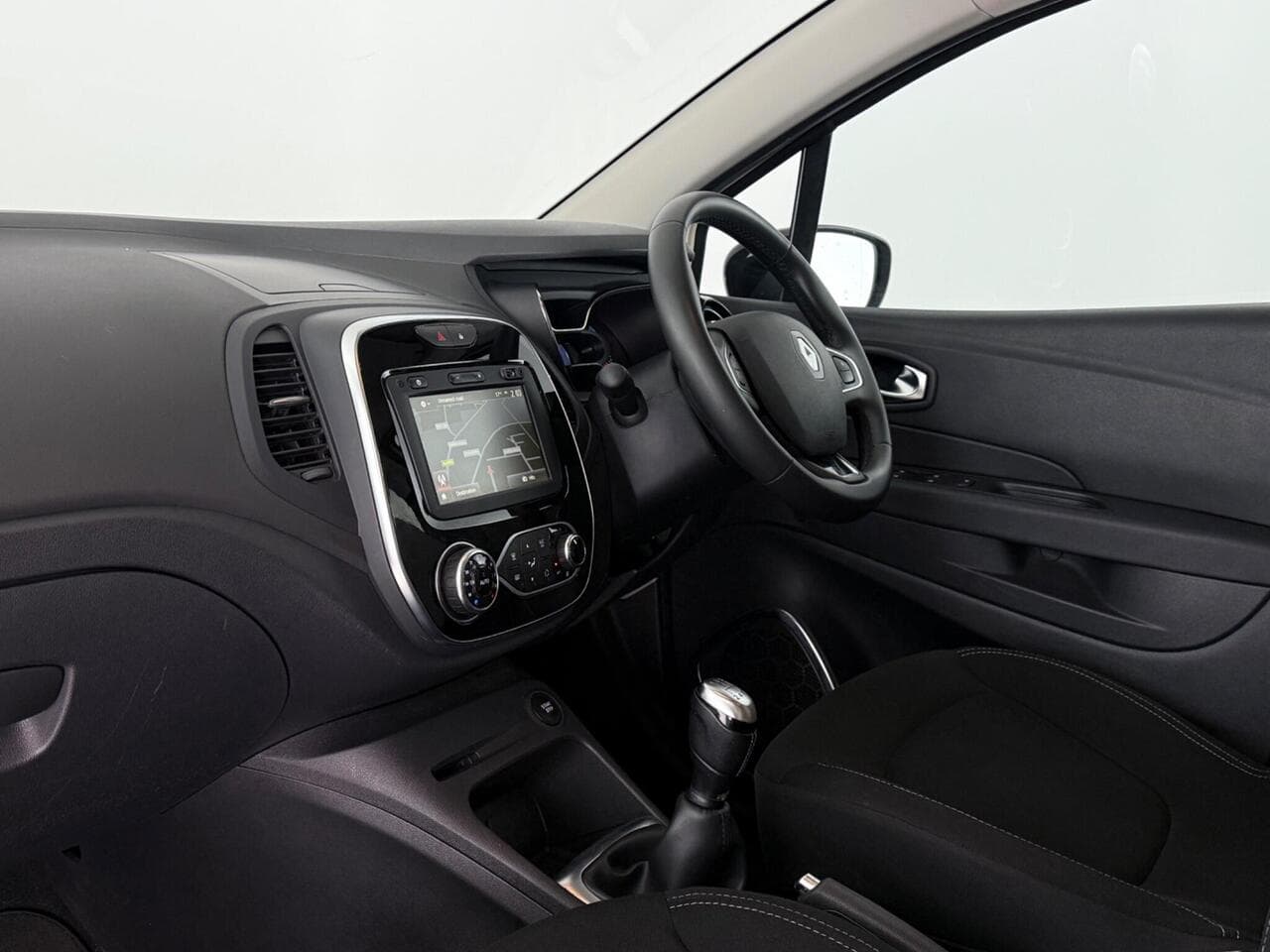 Renault Captur thumbnail Interior Front