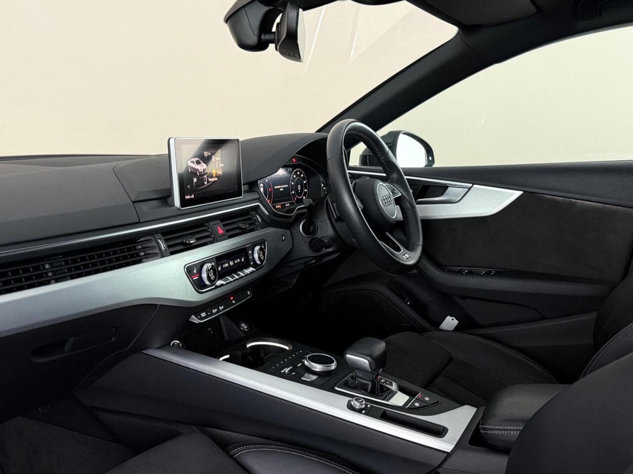 Audi A5 thumbnail Interior Front
