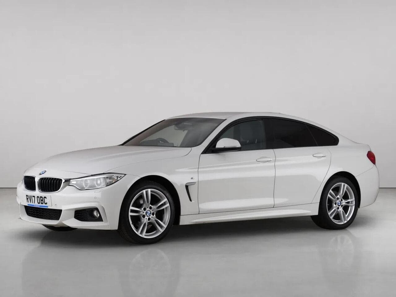 BMW 4 Series Gran Coupe thumbnail Front Left