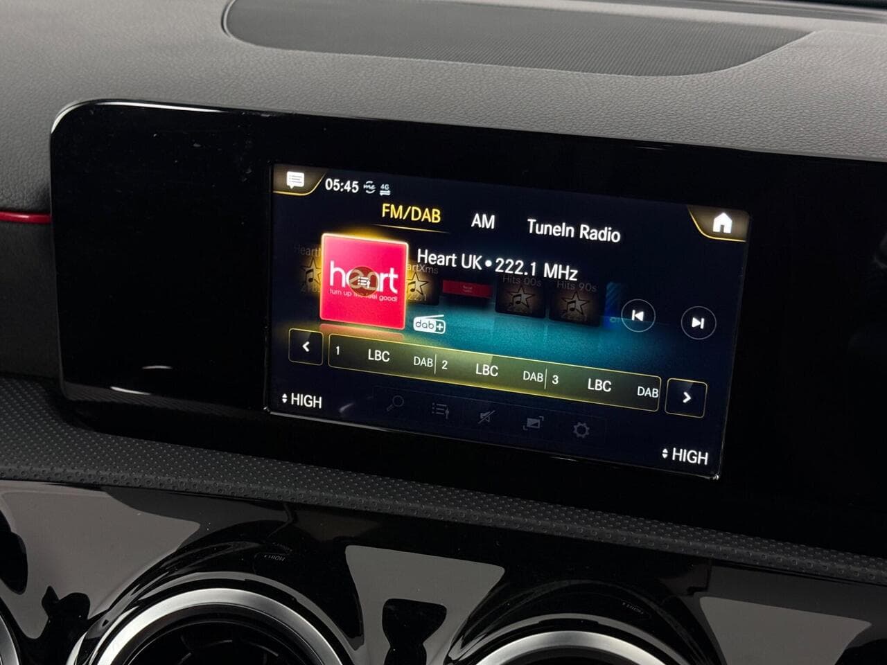 Mercedes-Benz A Class thumbnail Infotainment System