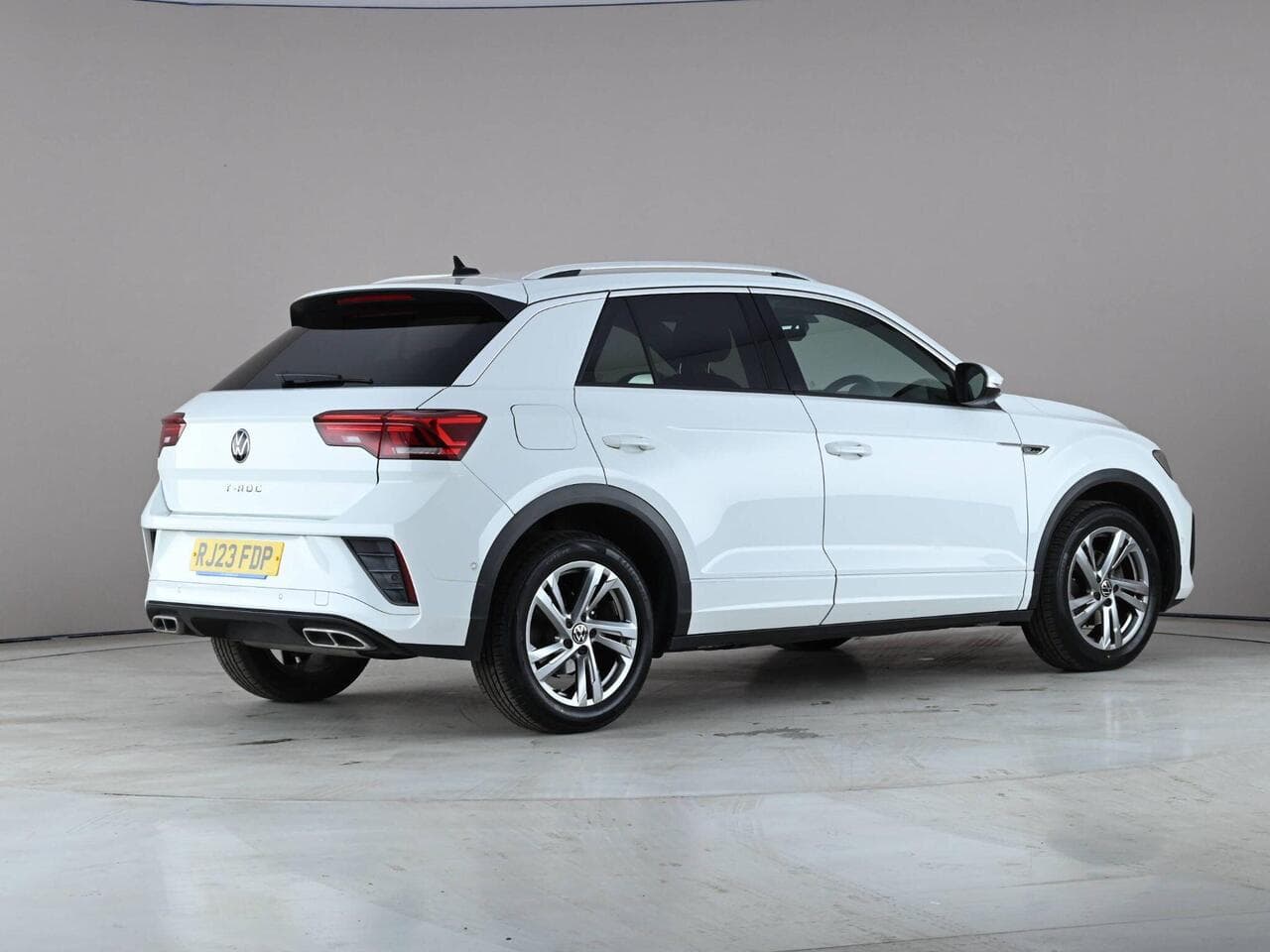 Volkswagen T-Roc thumbnail Rear Right