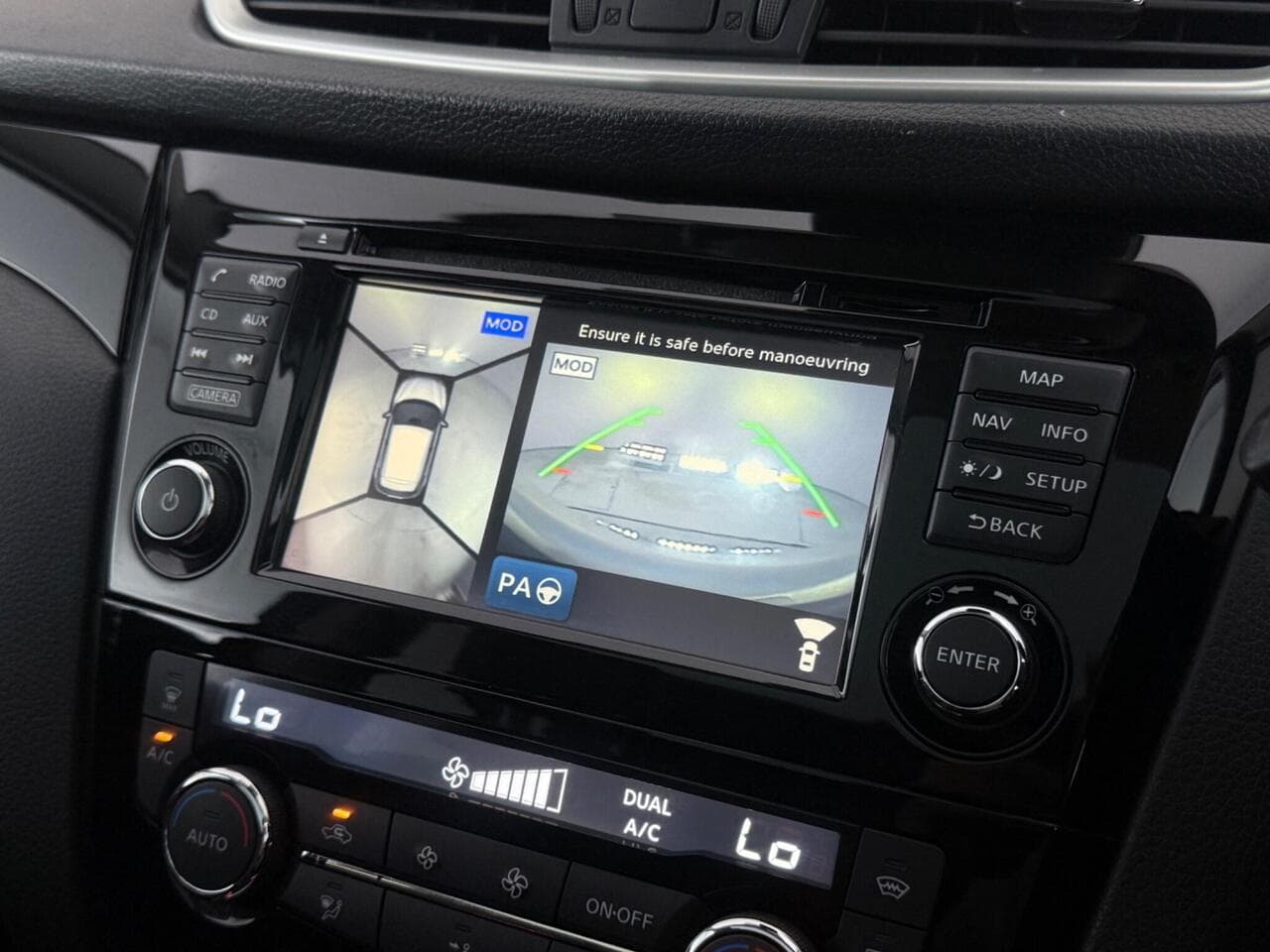 Nissan Qashqai thumbnail Infotainment System