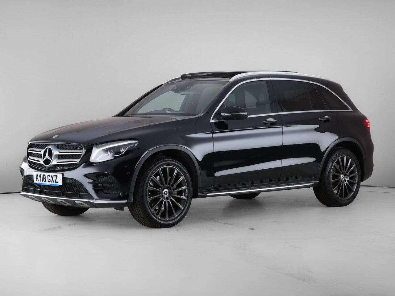 Mercedes-Benz GLC thumbnail Front Left